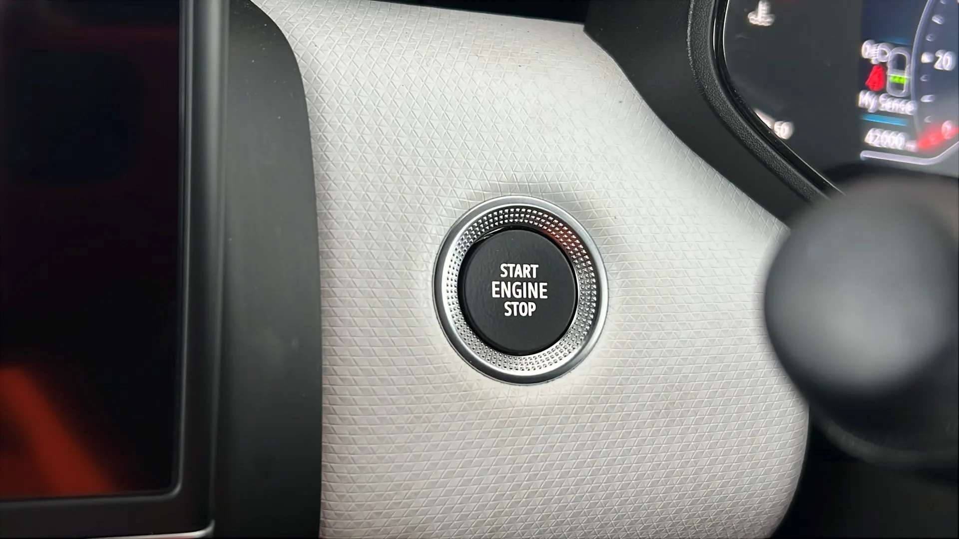 2021 RENAULT CLIO 2021 RENAULT CLIO