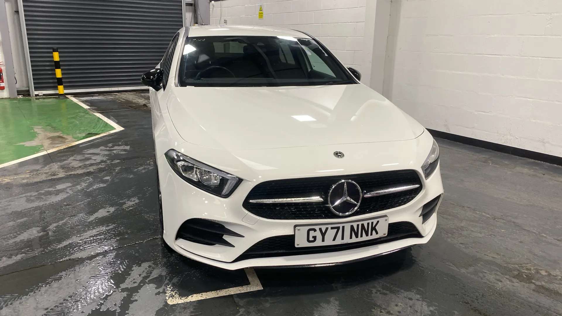 A 2021 MERCEDES-BENZ A CLASS A250e AMG Line Edition Auto A 2021 MERCEDES-BENZ A CLASS A250e AMG Line Edition Auto