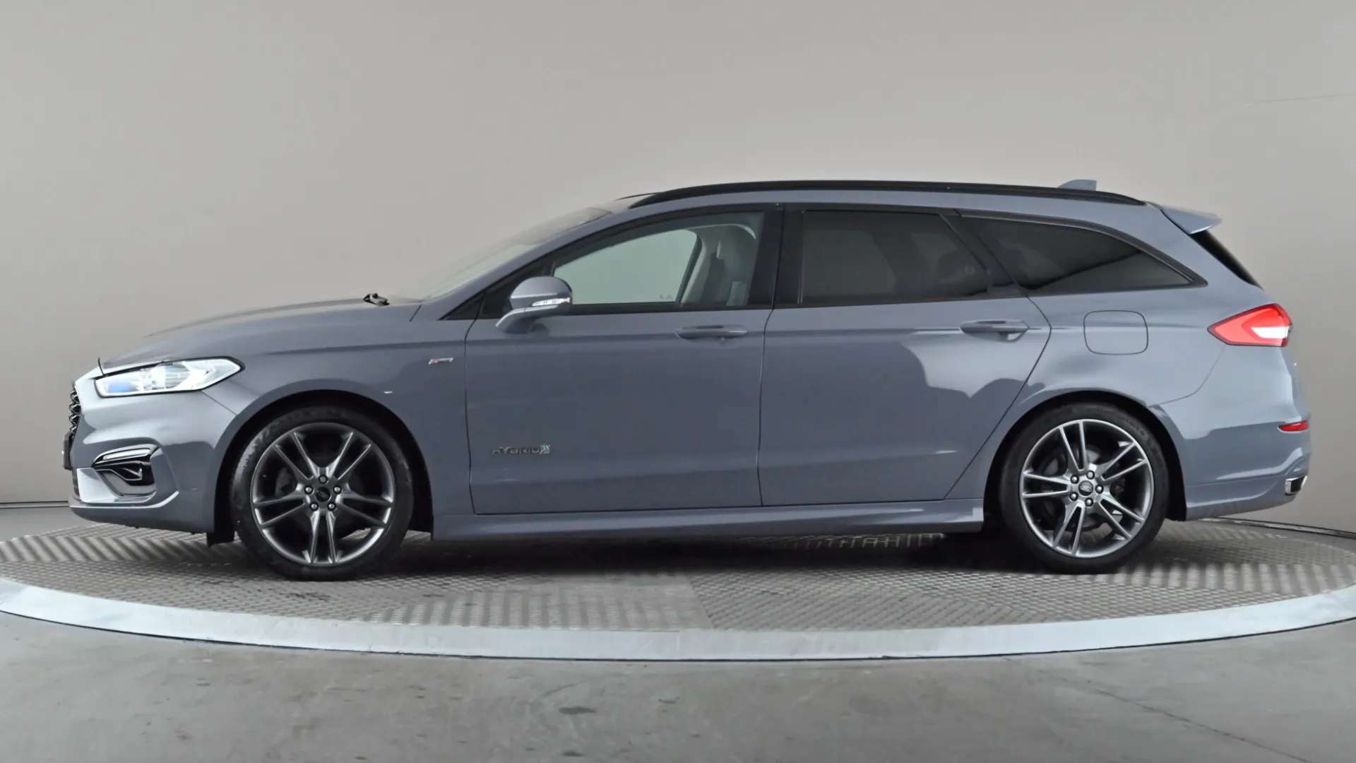 A 2020 FORD MONDEO 2.0 Hybrid ST-Line Edition Auto A 2020 FORD MONDEO 2.0 Hybrid ST-Line Edition Auto