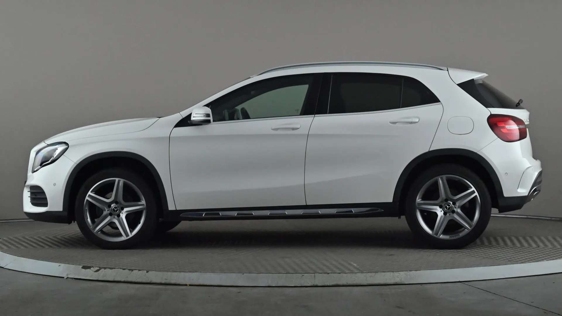 A 2019 MERCEDES-BENZ GLA GLA 180 AMG Line Edition Auto A 2019 MERCEDES-BENZ GLA GLA 180 AMG Line Edition Auto