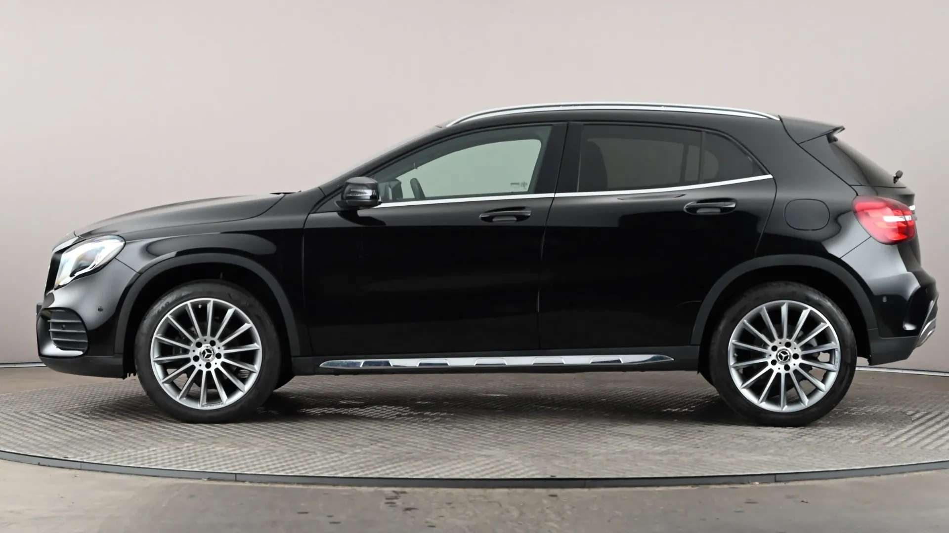 A 2020 MERCEDES-BENZ GLA GLA 180 AMG Line Edition Auto A 2020 MERCEDES-BENZ GLA GLA 180 AMG Line Edition Auto