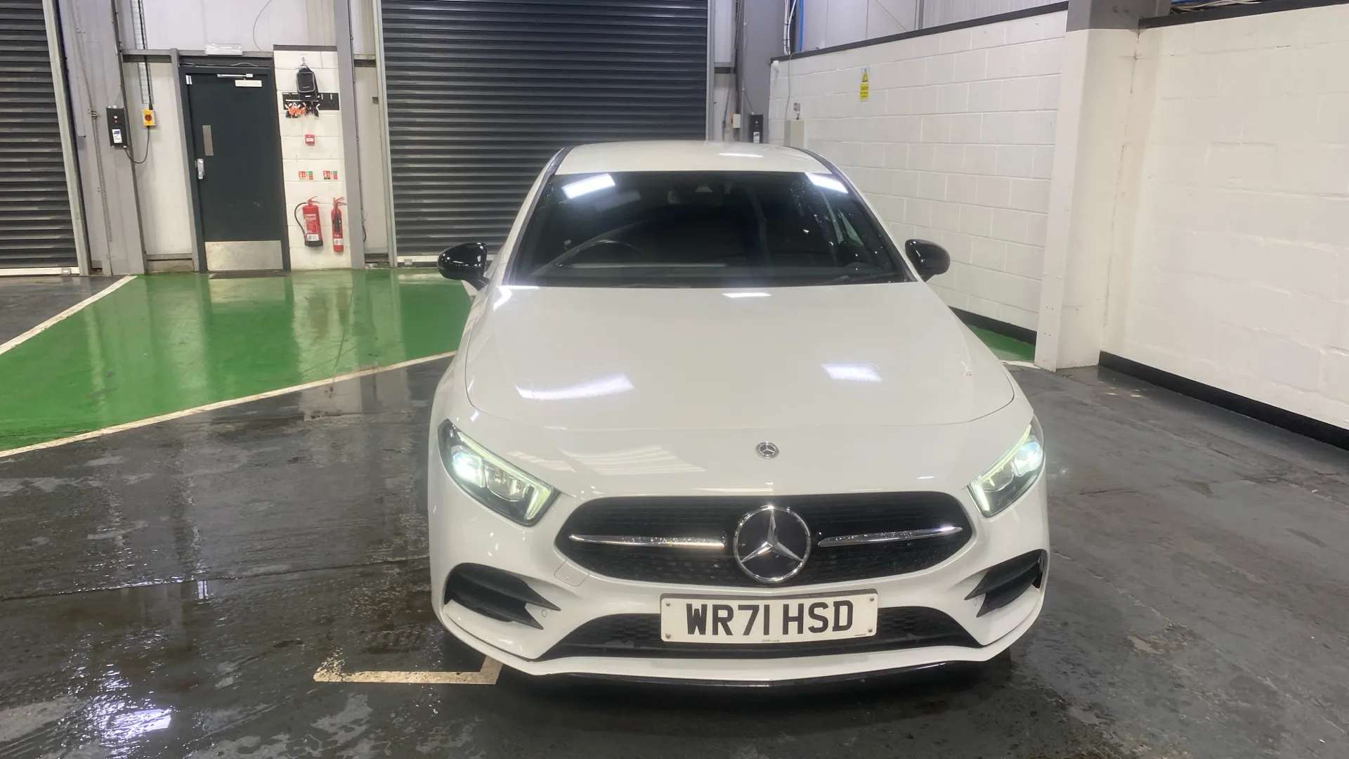 A 2022 MERCEDES-BENZ A CLASS A180 AMG Line Executive Edition Auto A 2022 MERCEDES-BENZ A CLASS A180 AMG Line Executive Edition Auto