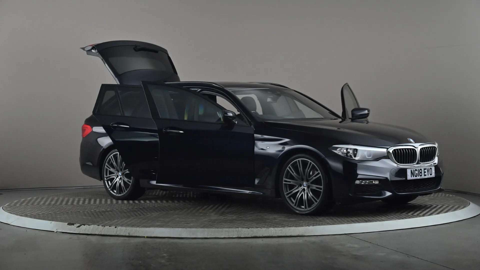 2018 BMW 5 SERIES TOURING 2018 BMW 5 SERIES TOURING