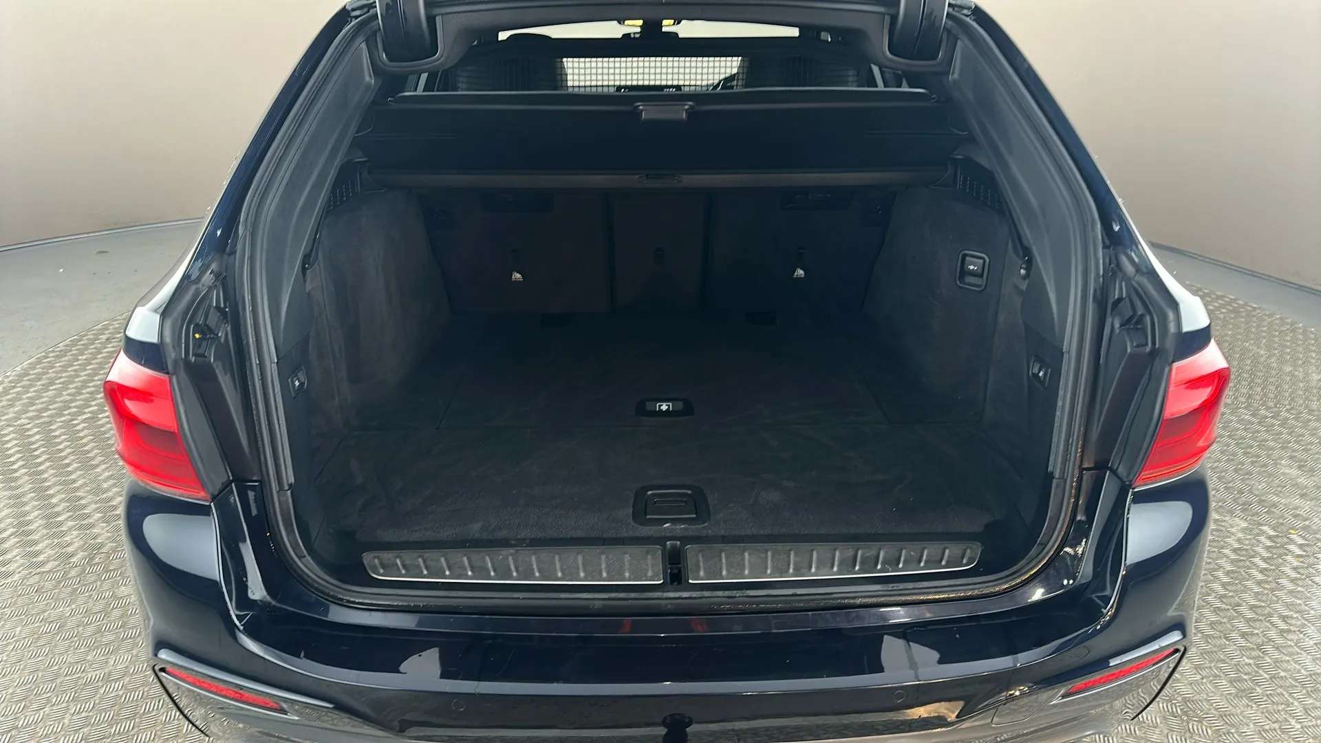 2018 BMW 5 SERIES TOURING 2018 BMW 5 SERIES TOURING