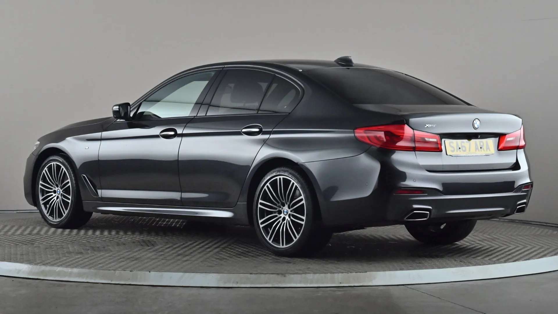 A 2017 BMW 5 SERIES 520d xDrive M Sport Auto A 2017 BMW 5 SERIES 520d xDrive M Sport Auto