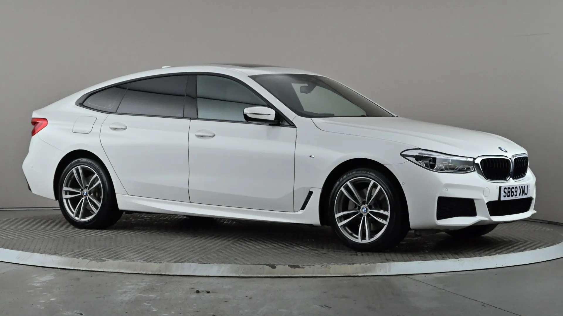 A 2020 BMW 6 SERIES GT 620d xDrive M Sport Auto A 2020 BMW 6 SERIES GT 620d xDrive M Sport Auto