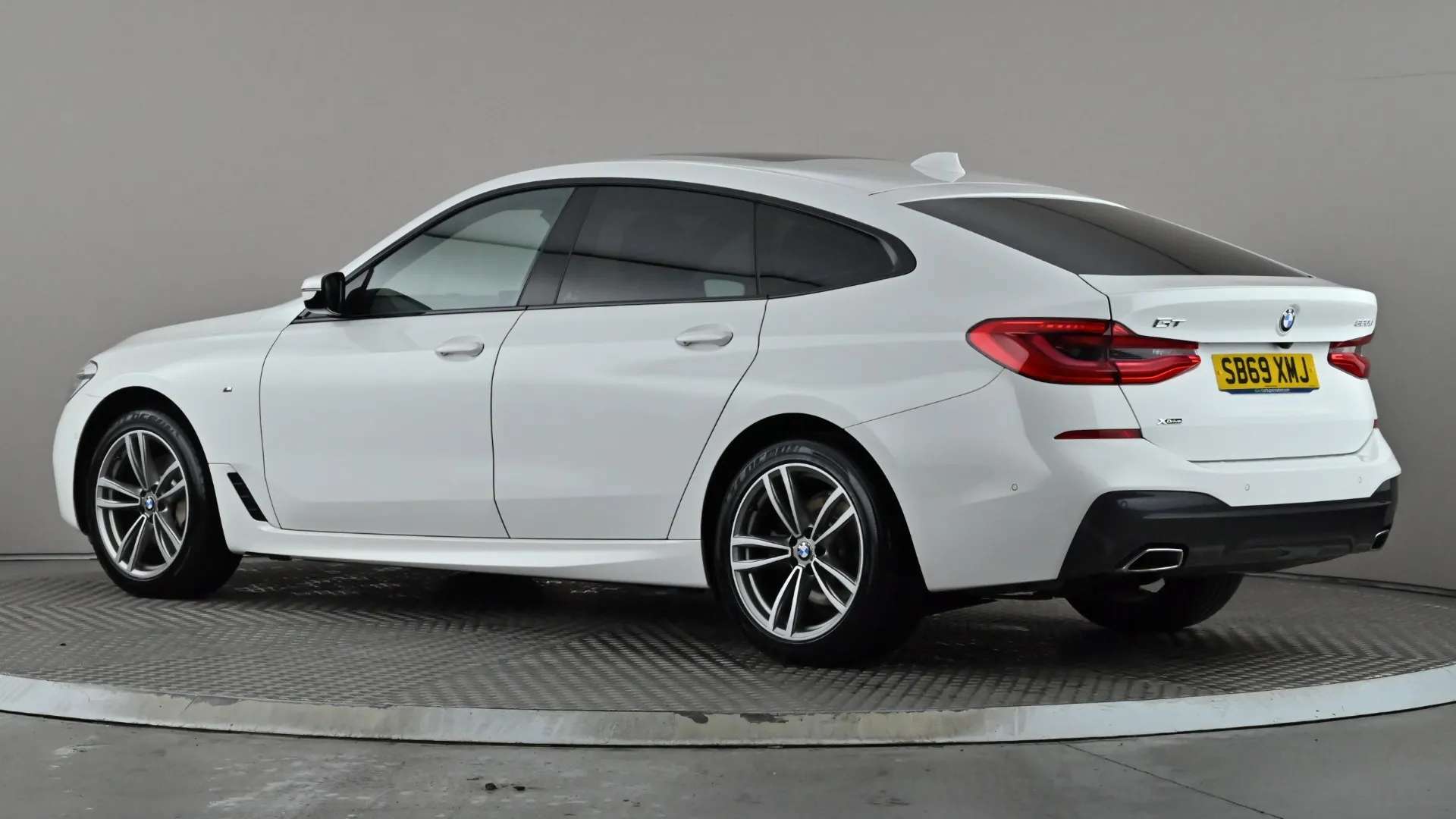 A 2020 BMW 6 SERIES GT 620d xDrive M Sport Auto A 2020 BMW 6 SERIES GT 620d xDrive M Sport Auto
