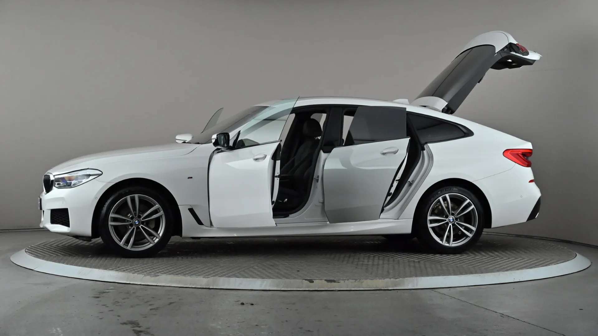 2020 BMW 6 SERIES GT 2020 BMW 6 SERIES GT