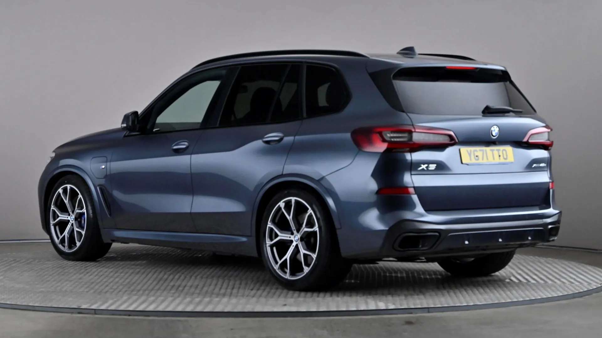 A 2021 BMW X5 xDrive45e M Sport Auto A 2021 BMW X5 xDrive45e M Sport Auto
