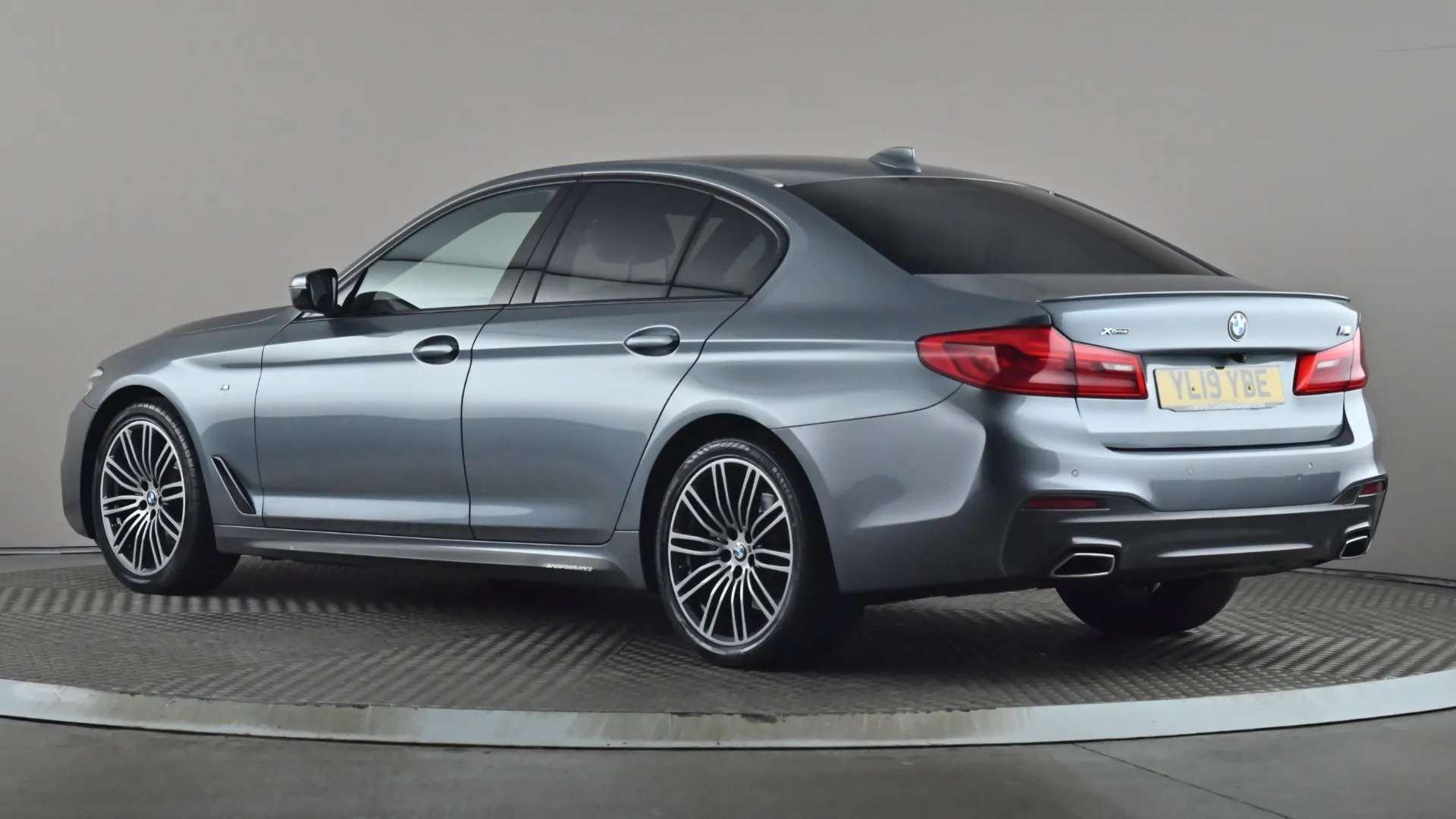 2019 BMW 5 SERIES 2019 BMW 5 SERIES
