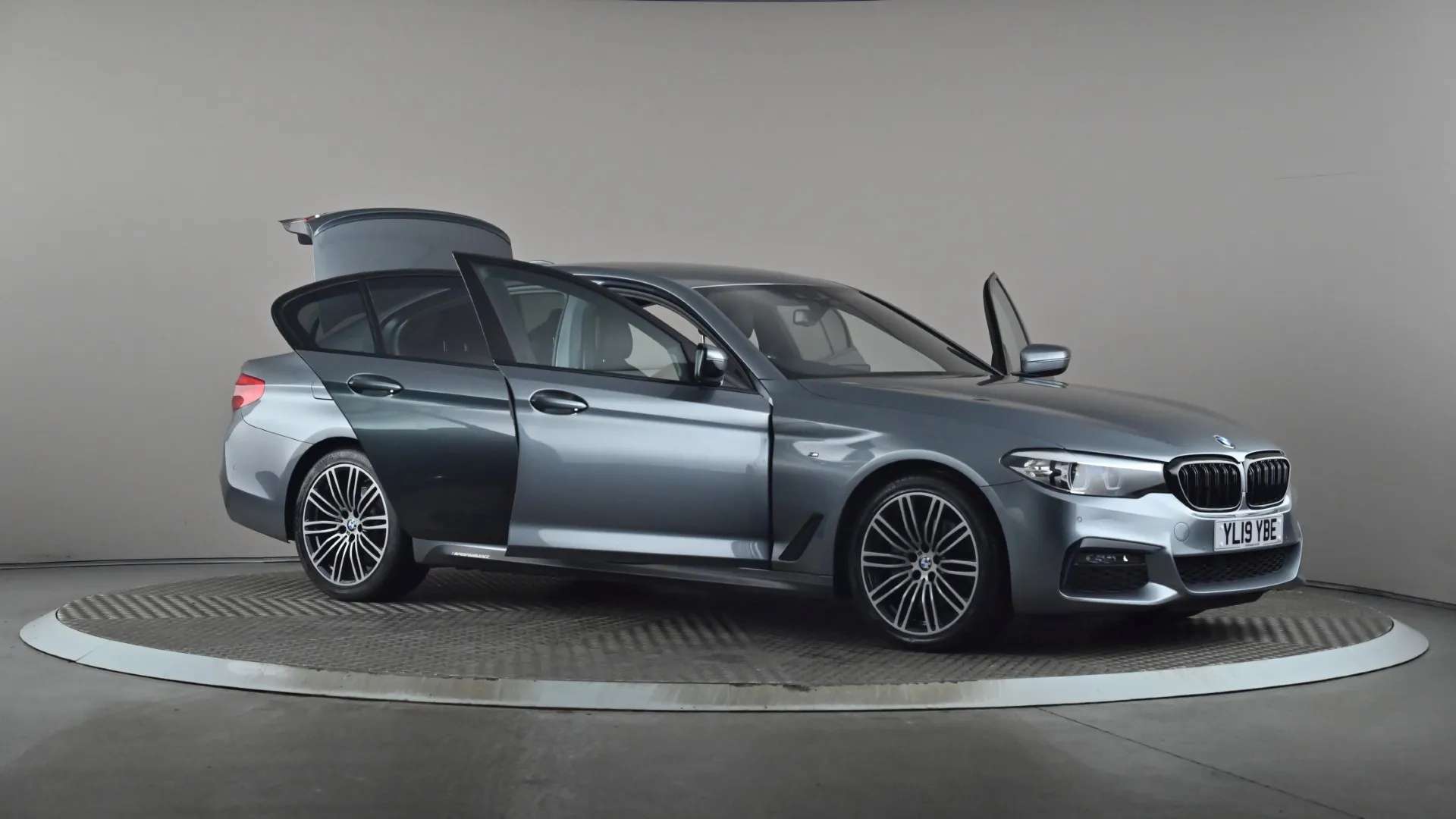 2019 BMW 5 SERIES 2019 BMW 5 SERIES