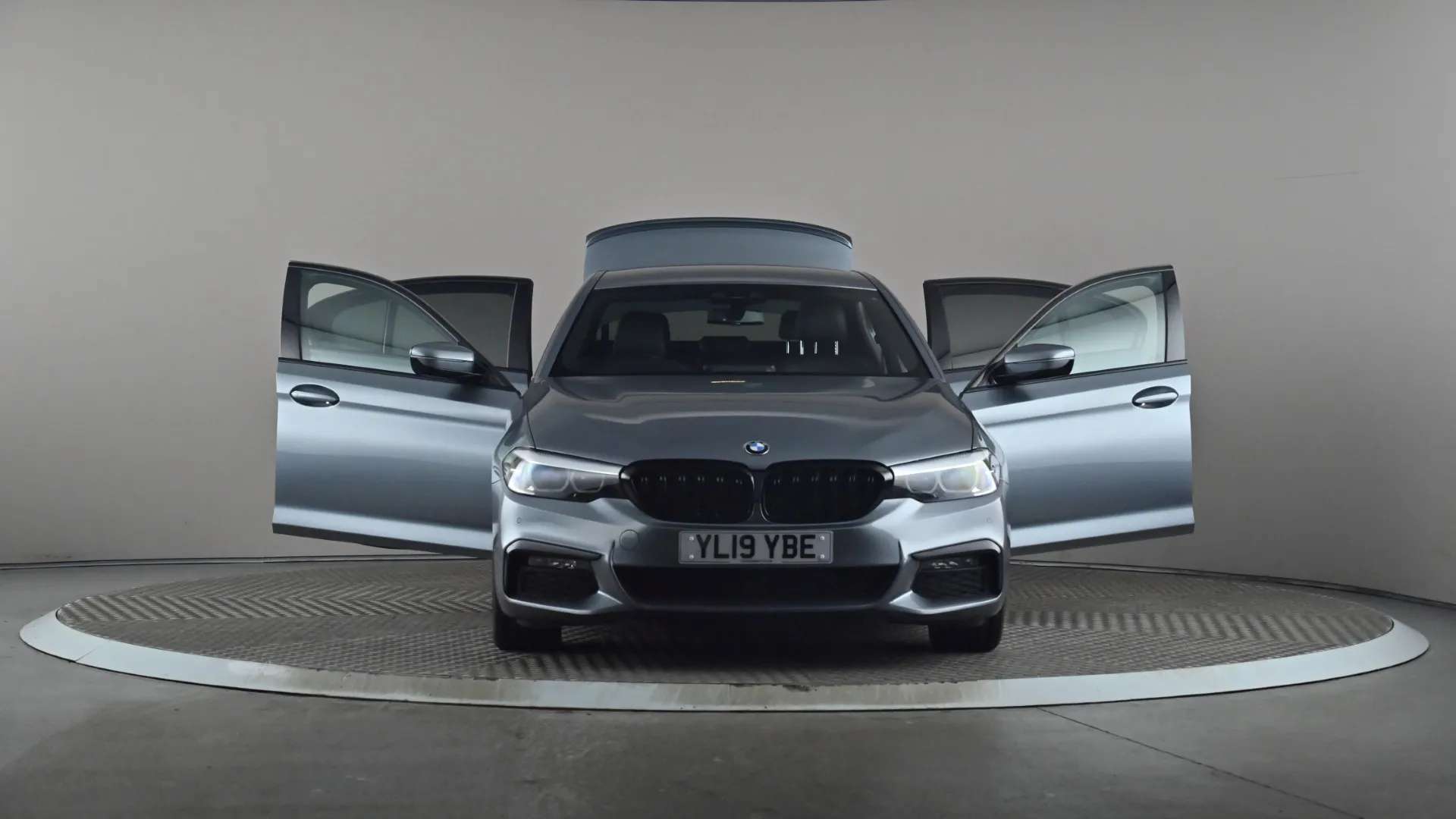 2019 BMW 5 SERIES 2019 BMW 5 SERIES