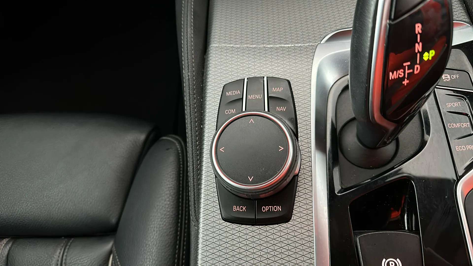 2019 BMW 5 SERIES 2019 BMW 5 SERIES