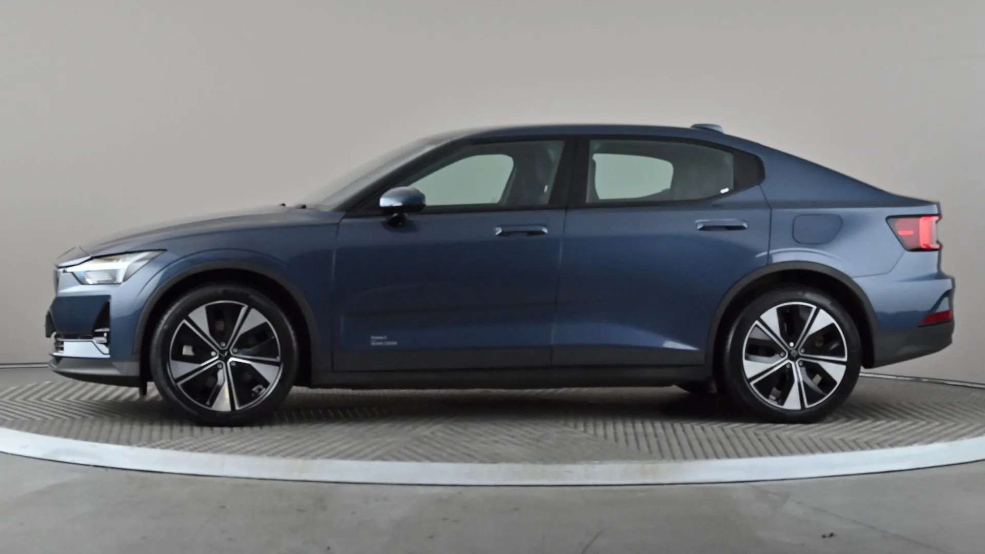 A 2023 POLESTAR 2 220kW 82kWh Long Range Single motor Auto A 2023 POLESTAR 2 220kW 82kWh Long Range Single motor Auto