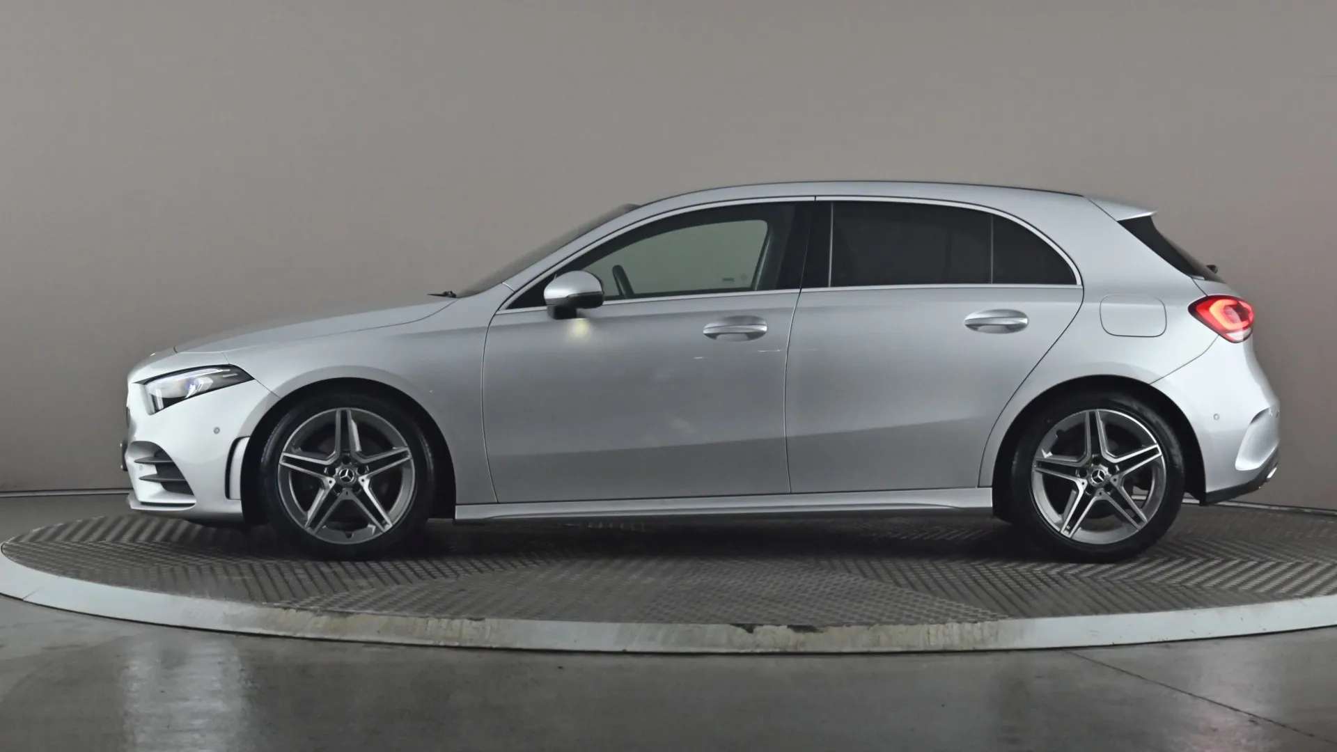 A 2018 MERCEDES-BENZ A CLASS A200 AMG Line Premium Auto A 2018 MERCEDES-BENZ A CLASS A200 AMG Line Premium Auto