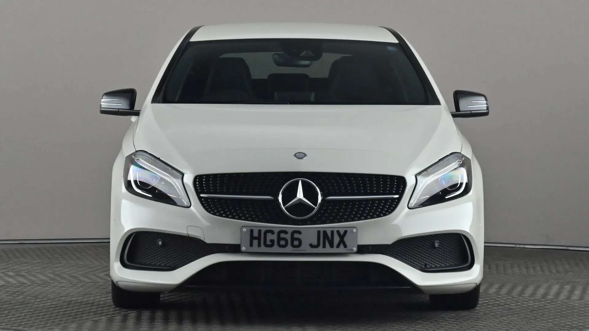 A 2016 MERCEDES-BENZ A CLASS A200 AMG Line Premium Auto A 2016 MERCEDES-BENZ A CLASS A200 AMG Line Premium Auto