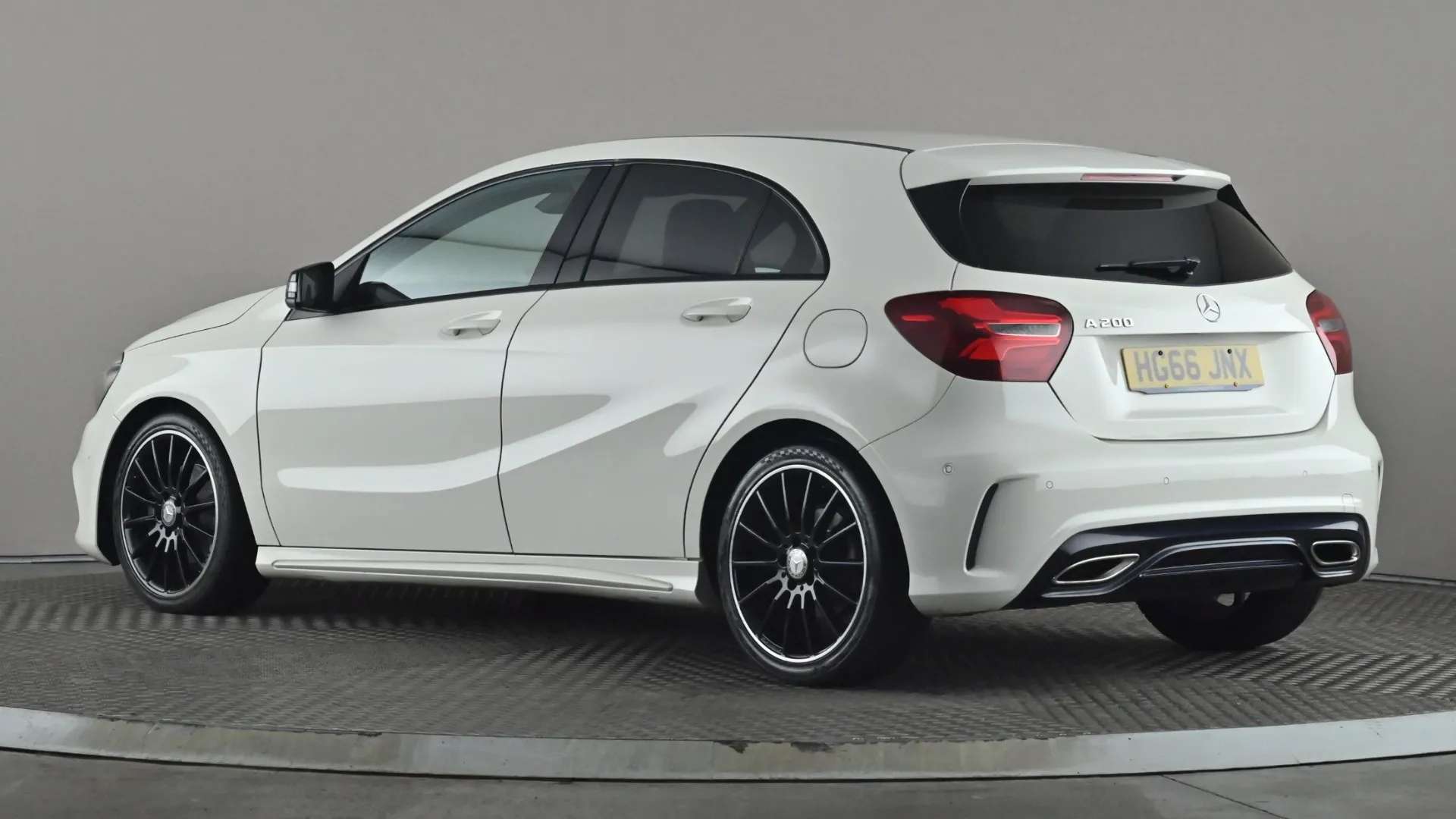 A 2016 MERCEDES-BENZ A CLASS A200 AMG Line Premium Auto A 2016 MERCEDES-BENZ A CLASS A200 AMG Line Premium Auto