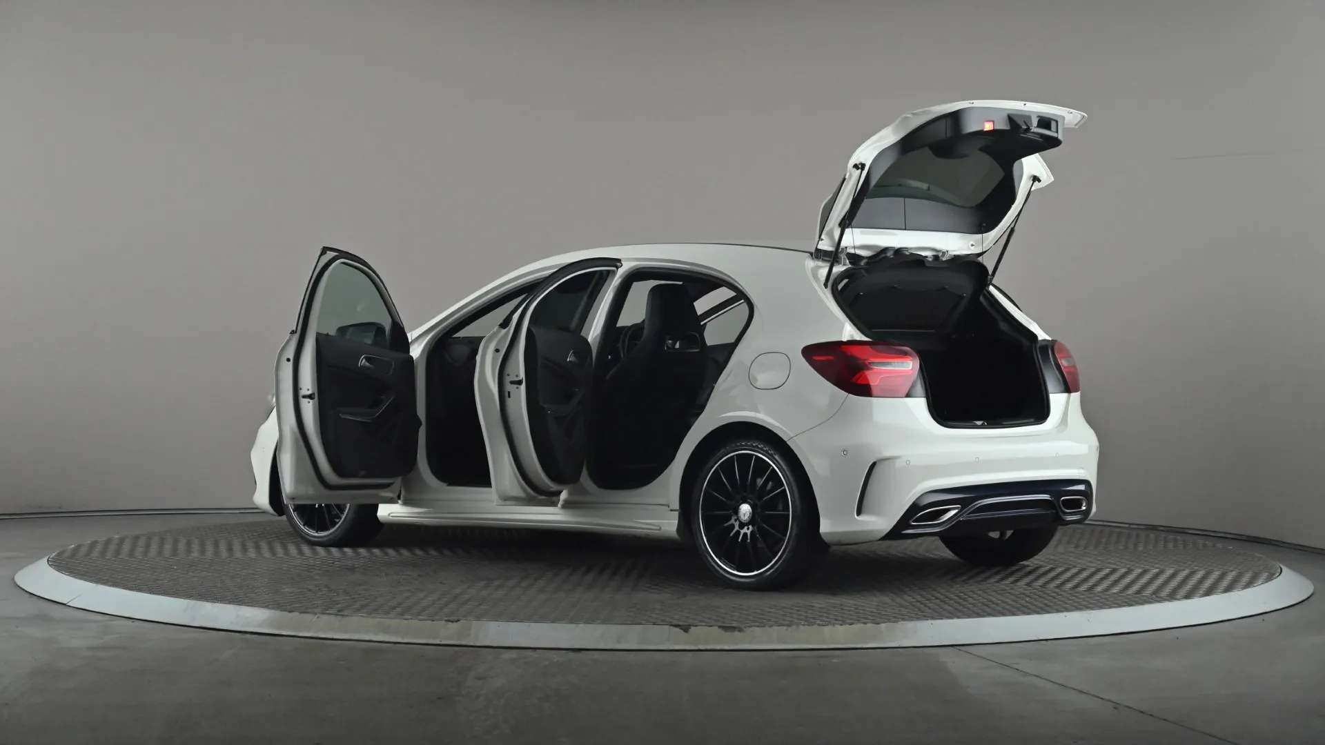 2016 MERCEDES-BENZ A CLASS 2016 MERCEDES-BENZ A CLASS