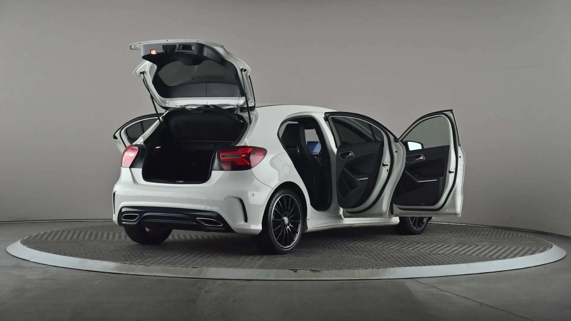 2016 MERCEDES-BENZ A CLASS 2016 MERCEDES-BENZ A CLASS