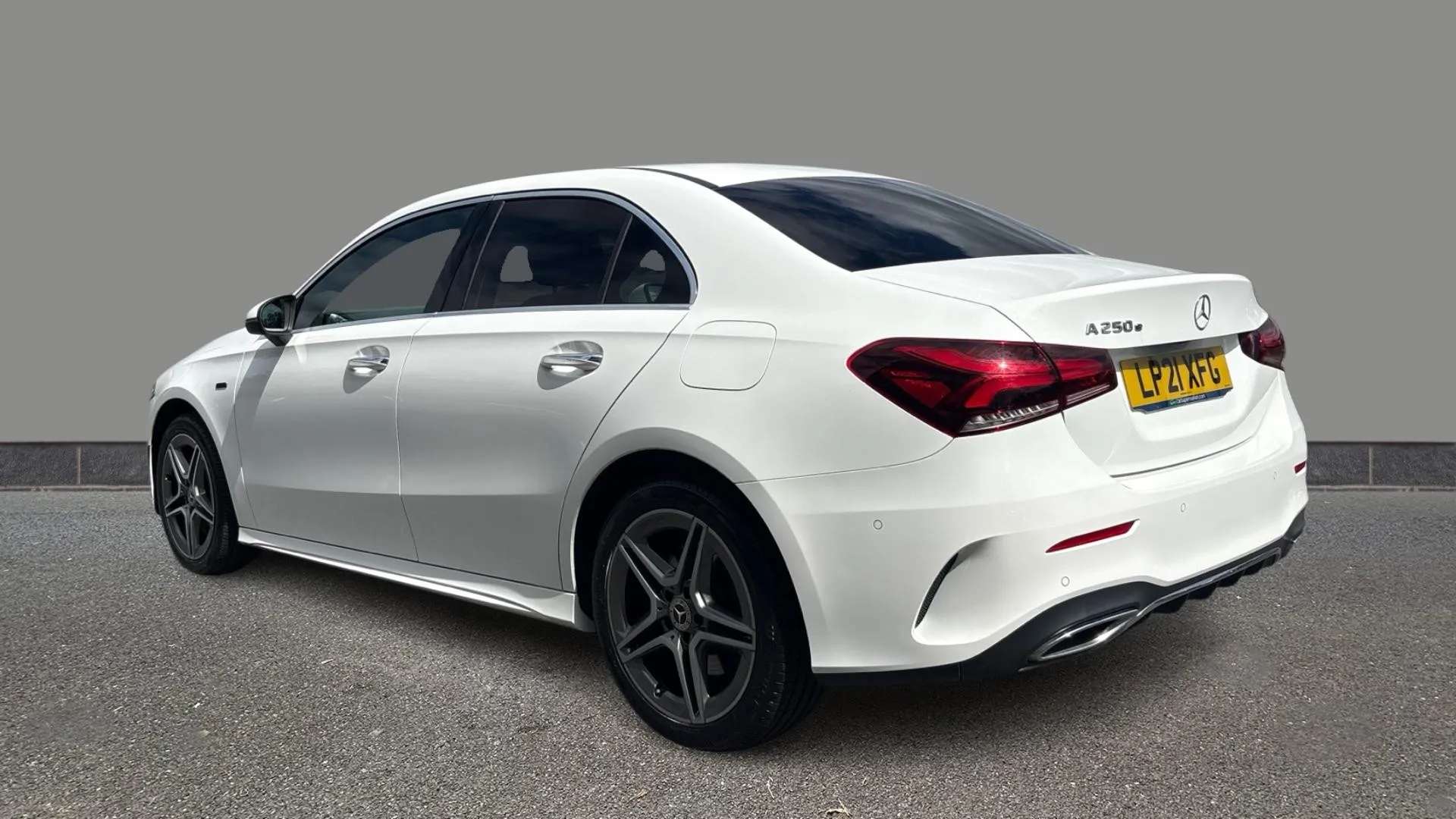 A 2021 MERCEDES-BENZ A CLASS A250e AMG Line Premium Auto A 2021 MERCEDES-BENZ A CLASS A250e AMG Line Premium Auto