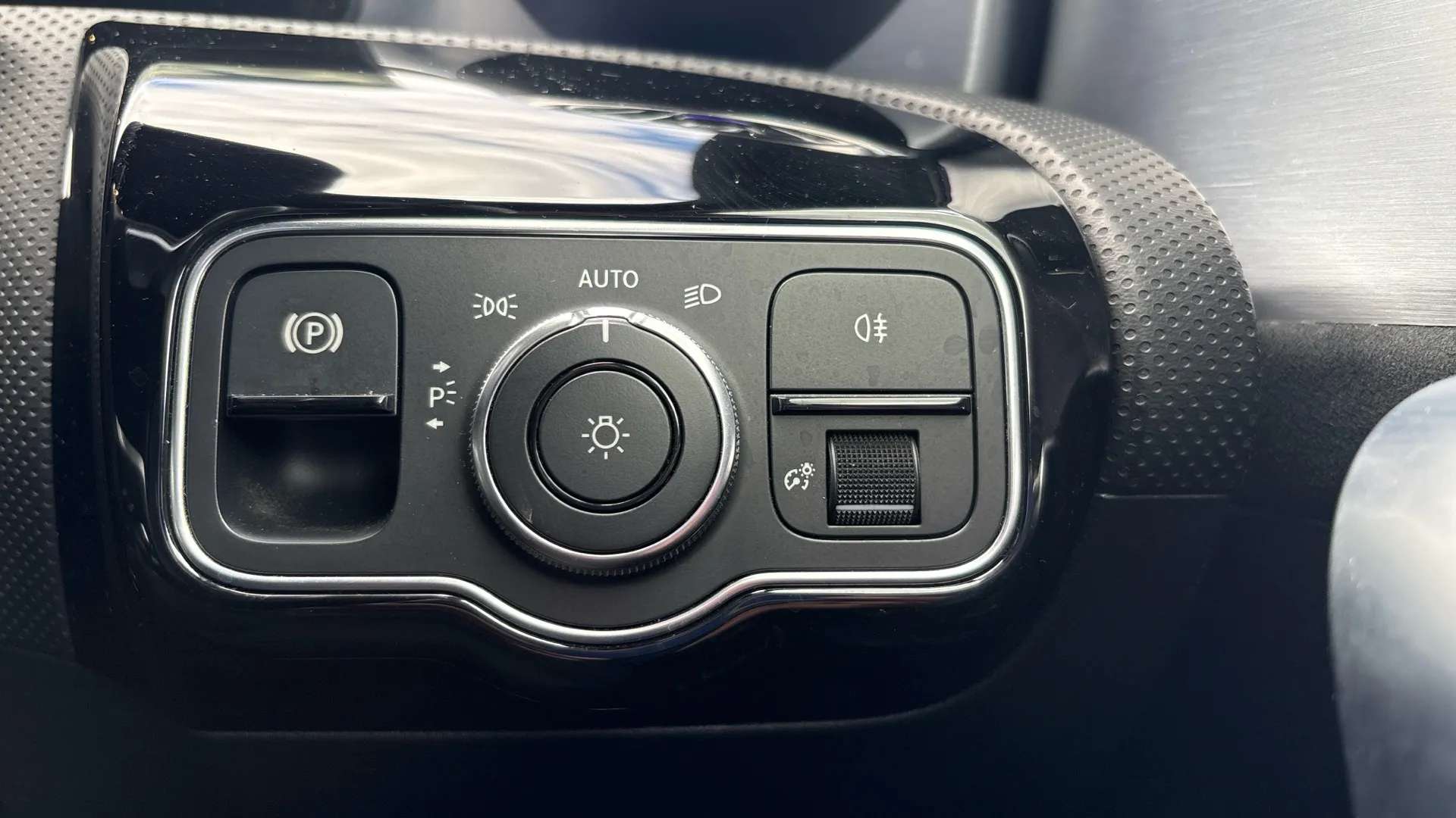 2021 MERCEDES-BENZ A CLASS 2021 MERCEDES-BENZ A CLASS