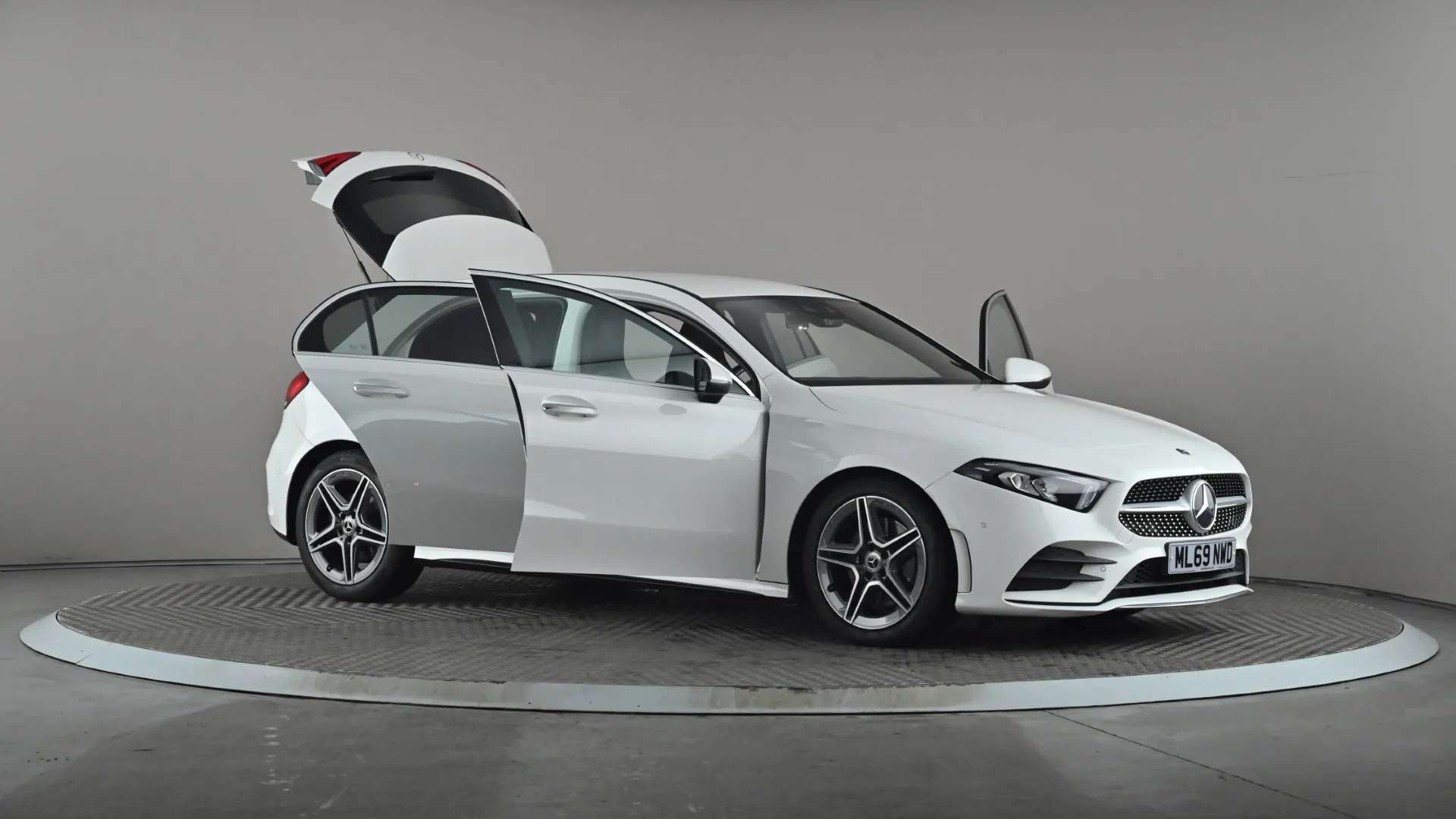 2019 MERCEDES-BENZ A CLASS 2019 MERCEDES-BENZ A CLASS