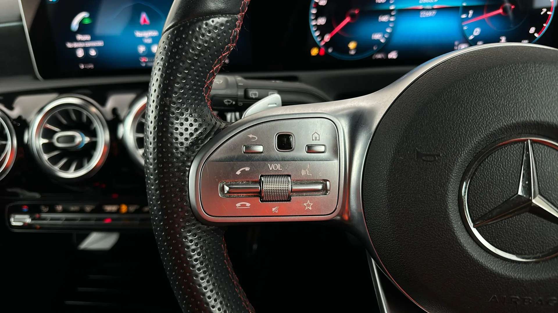 2019 MERCEDES-BENZ A CLASS 2019 MERCEDES-BENZ A CLASS