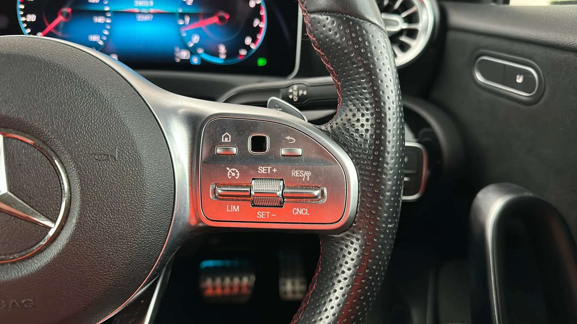2019 MERCEDES-BENZ A CLASS 2019 MERCEDES-BENZ A CLASS
