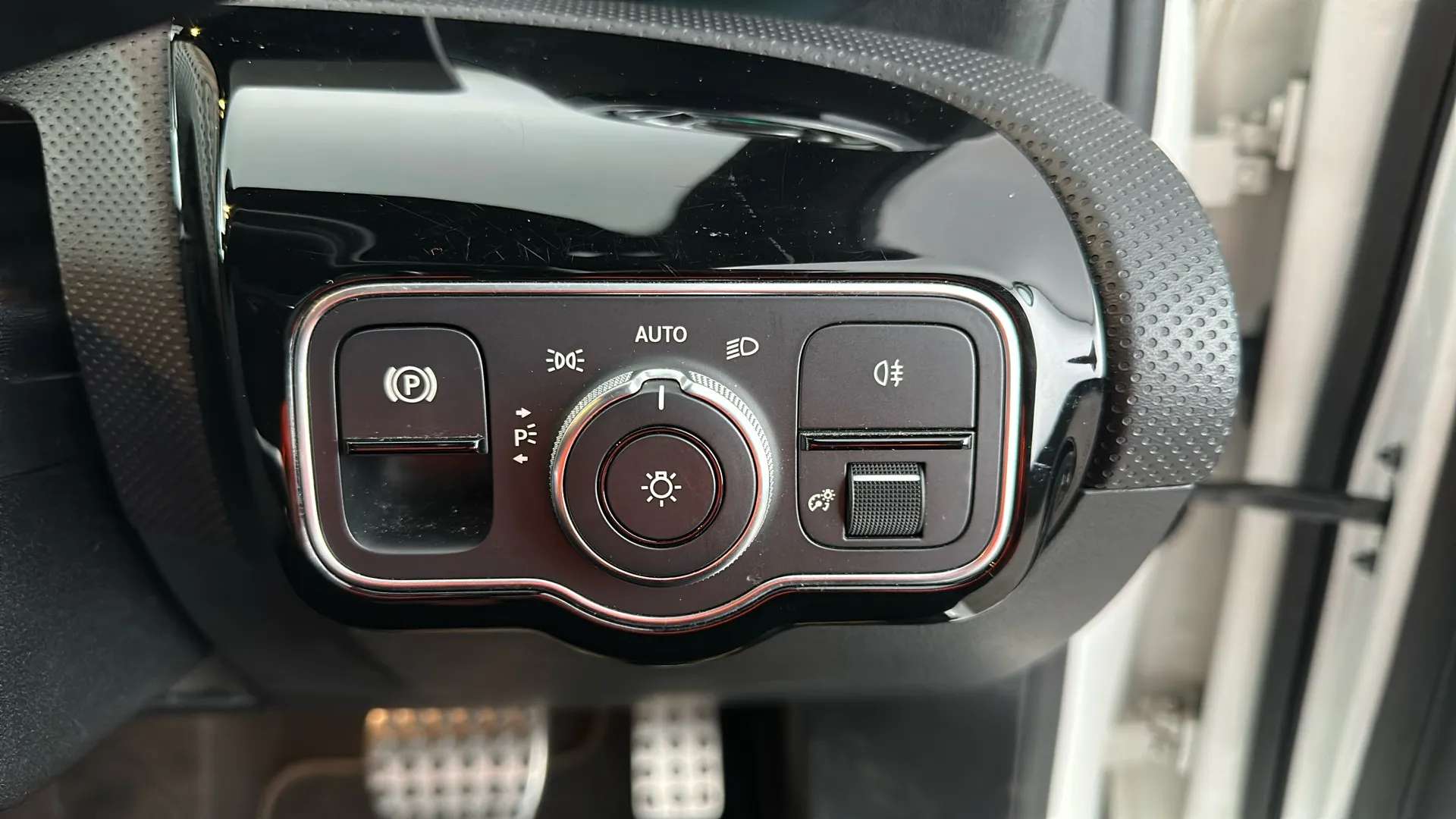 2019 MERCEDES-BENZ A CLASS 2019 MERCEDES-BENZ A CLASS