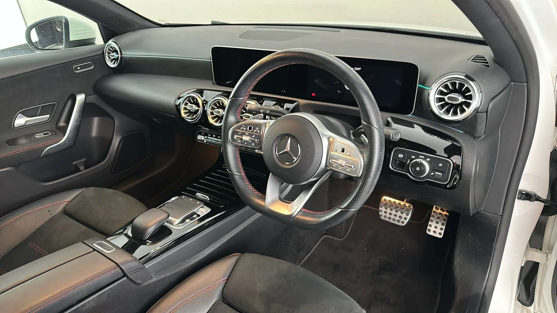 2019 MERCEDES-BENZ A CLASS 2019 MERCEDES-BENZ A CLASS