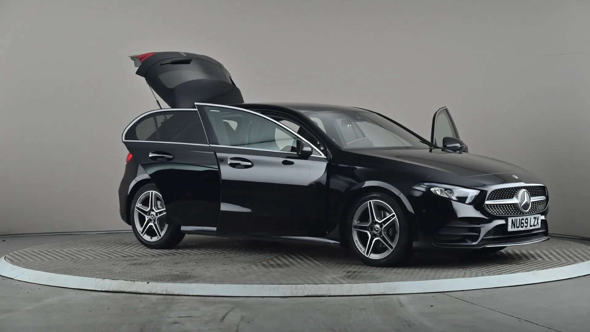 2019 MERCEDES-BENZ A CLASS 2019 MERCEDES-BENZ A CLASS