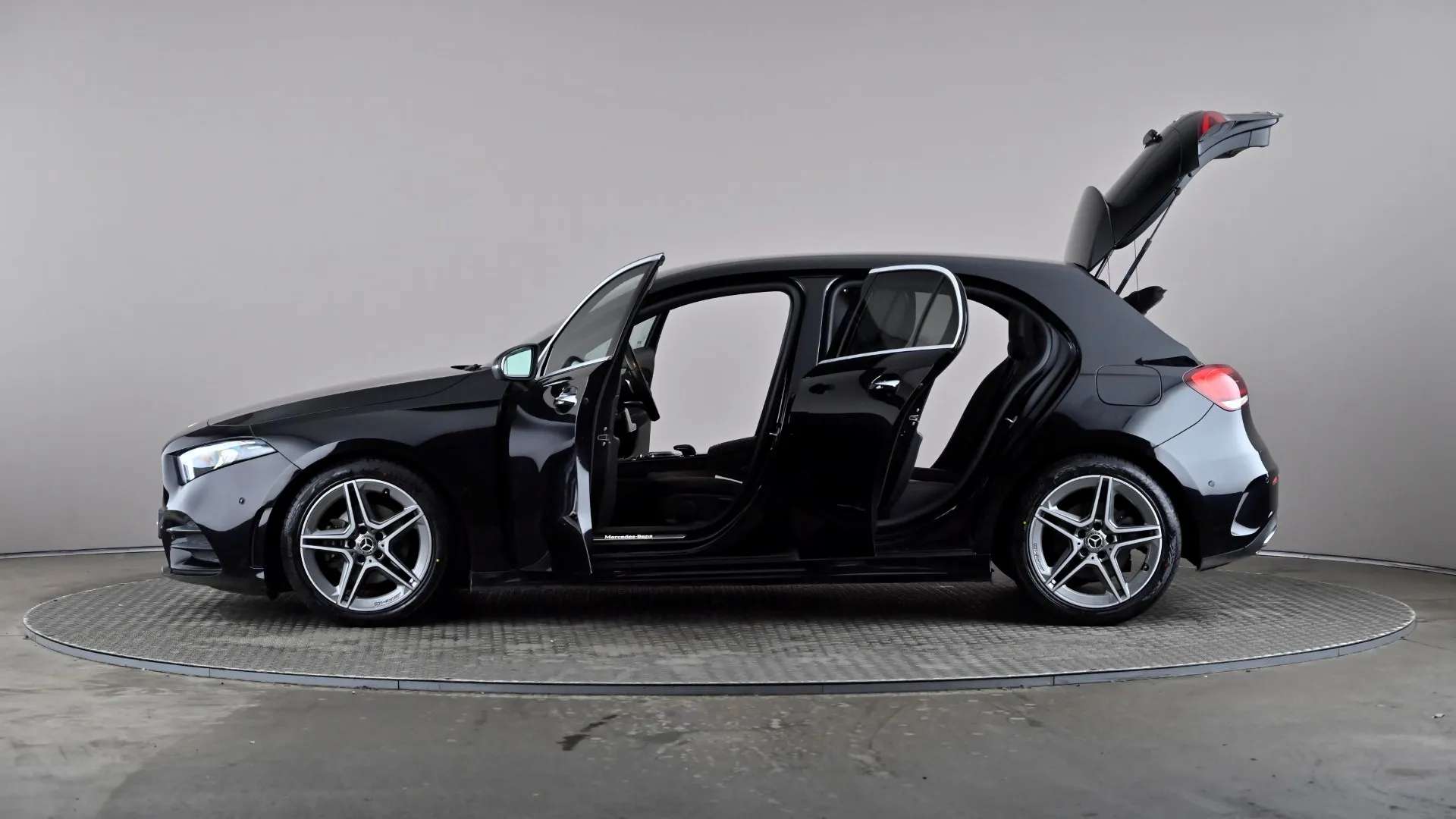 2019 MERCEDES-BENZ A CLASS 2019 MERCEDES-BENZ A CLASS