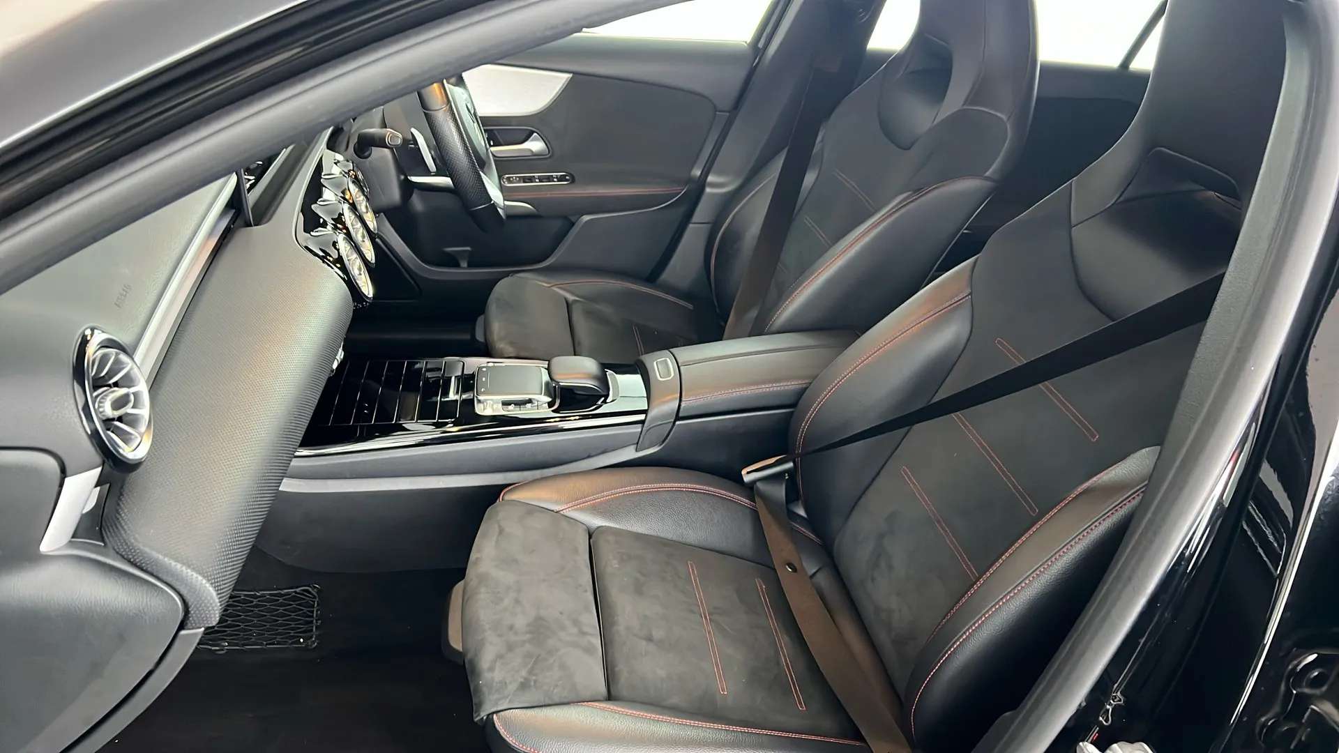 2019 MERCEDES-BENZ A CLASS 2019 MERCEDES-BENZ A CLASS