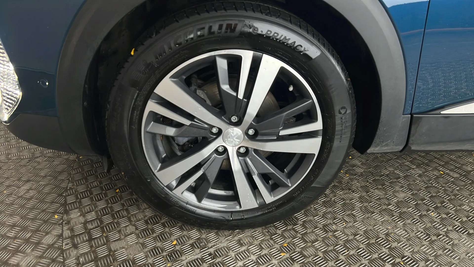 2023 PEUGEOT 3008 2023 PEUGEOT 3008