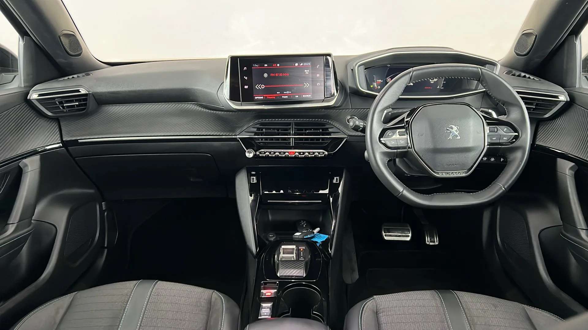 2023 PEUGEOT 2008 2023 PEUGEOT 2008