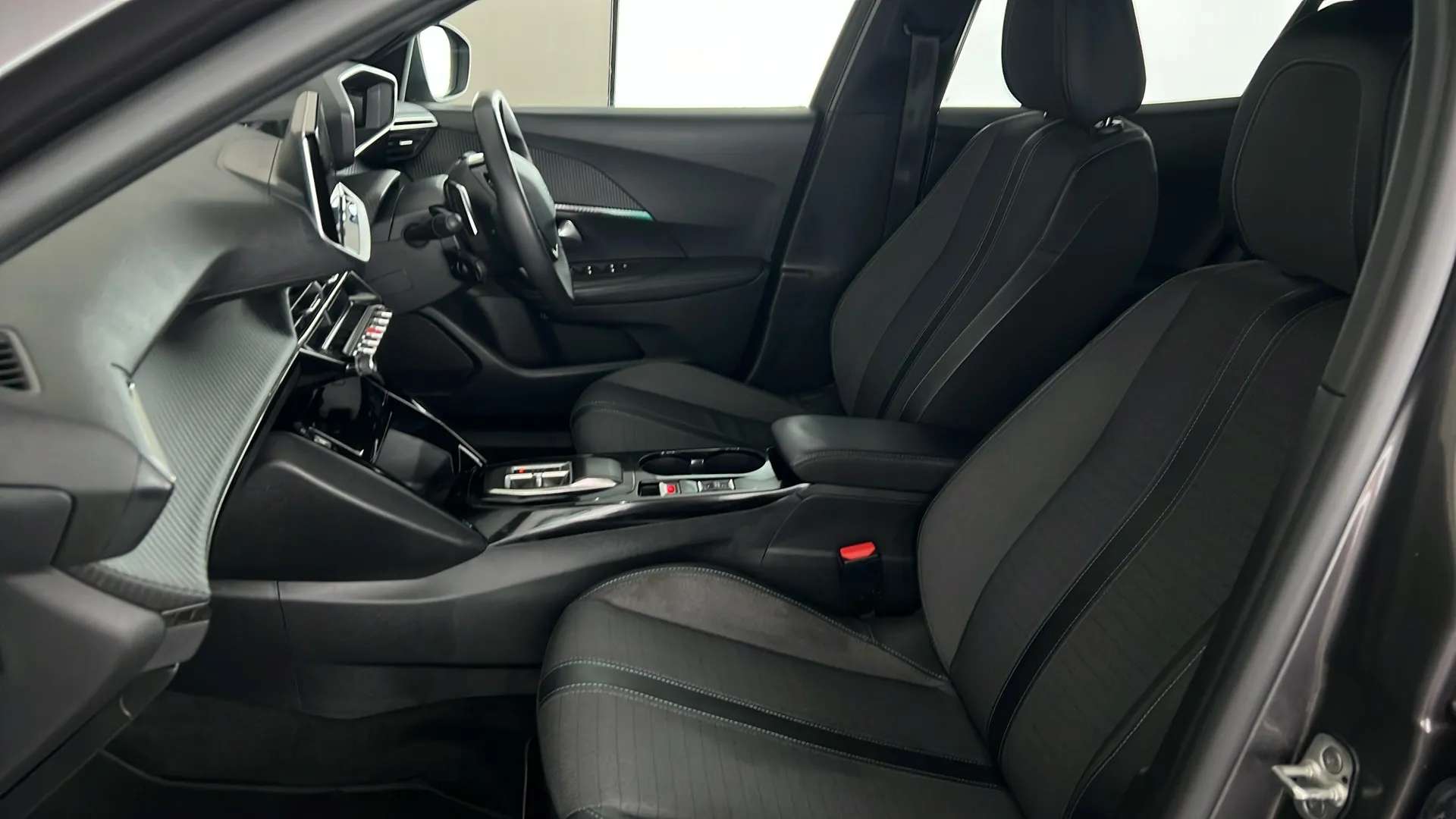 2023 PEUGEOT 2008 2023 PEUGEOT 2008