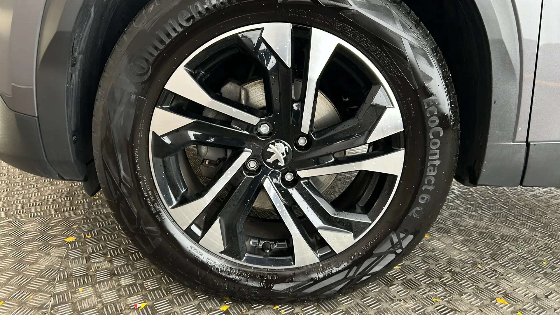 2023 PEUGEOT 2008 2023 PEUGEOT 2008