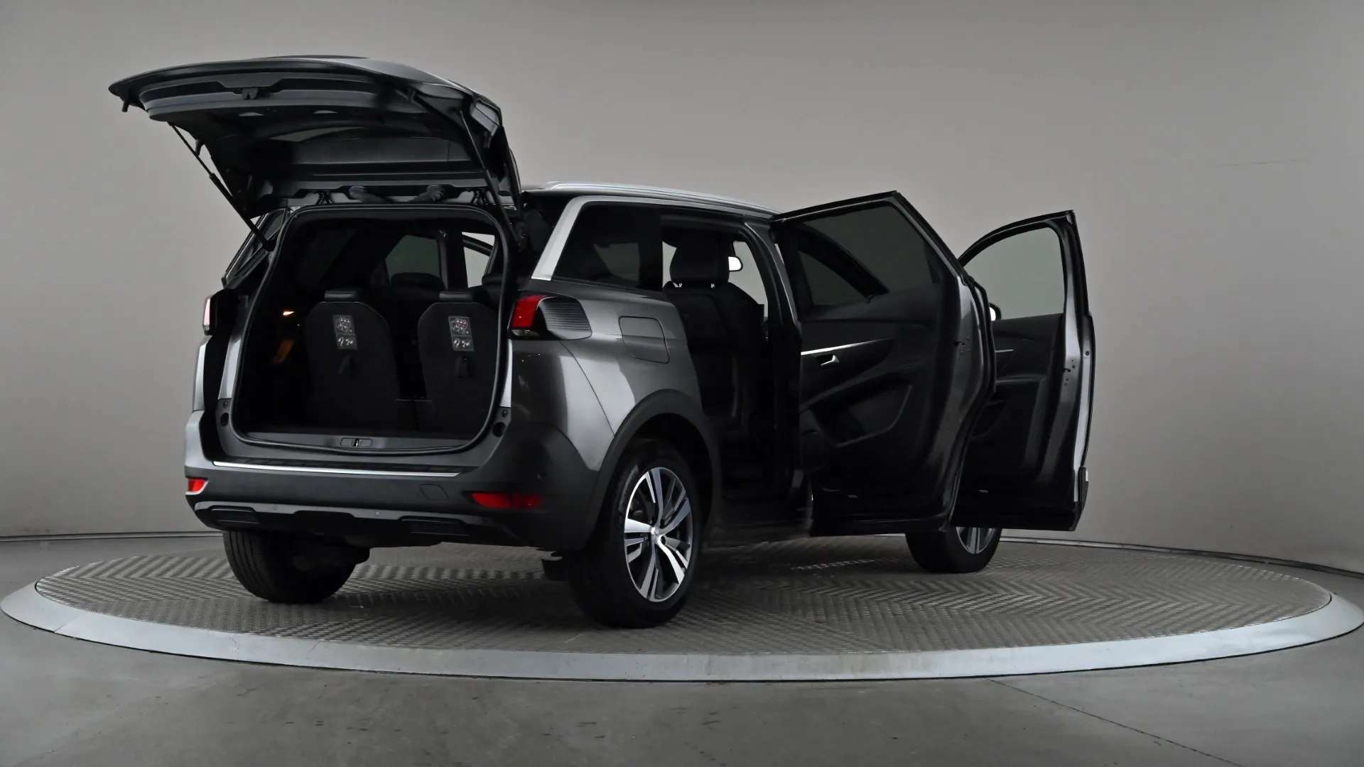 2023 PEUGEOT 5008 2023 PEUGEOT 5008