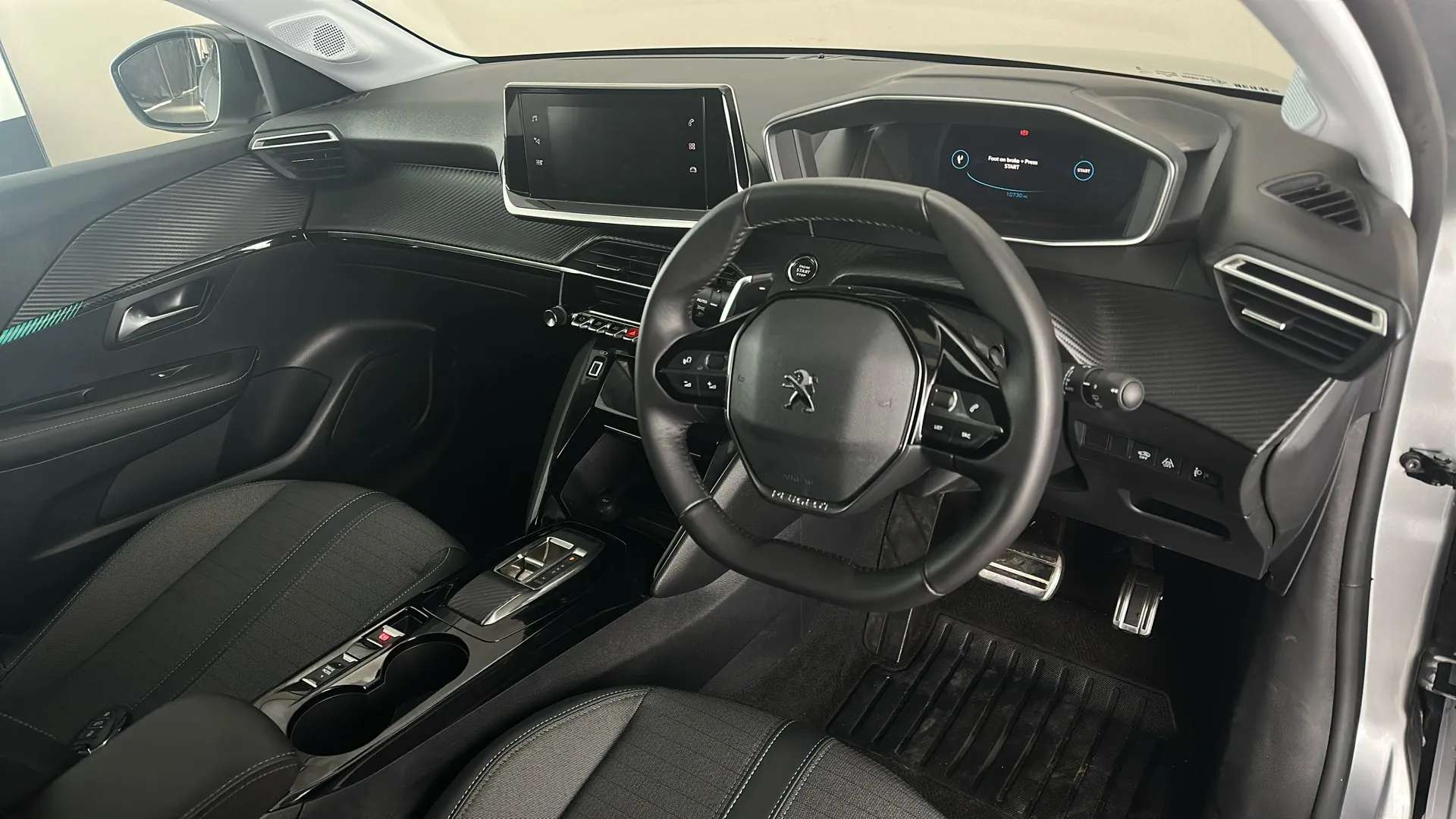 2023 PEUGEOT 208 2023 PEUGEOT 208