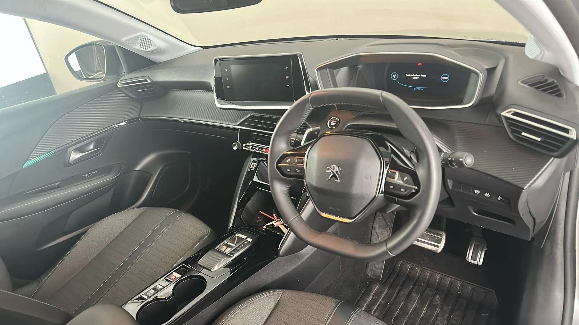 2023 PEUGEOT 208 2023 PEUGEOT 208