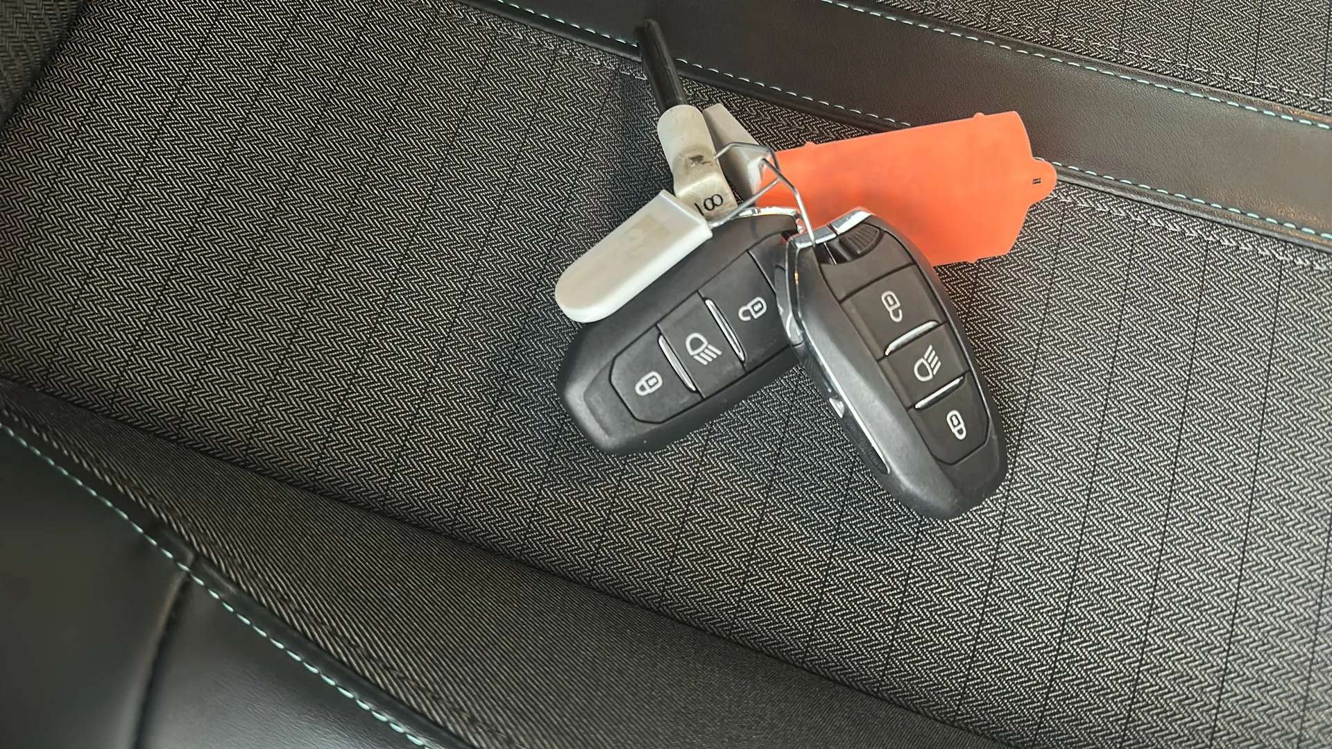 2023 PEUGEOT 208 2023 PEUGEOT 208