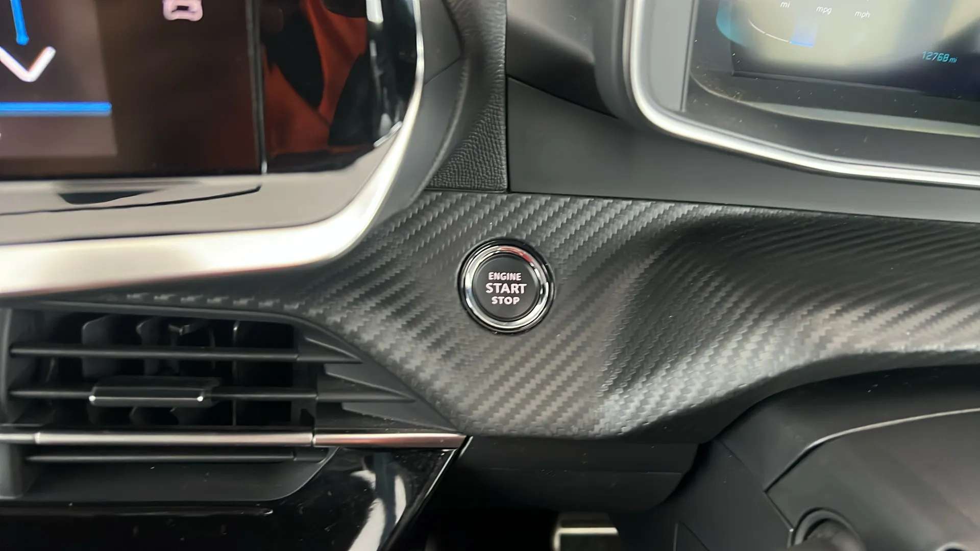 2023 PEUGEOT 208 2023 PEUGEOT 208