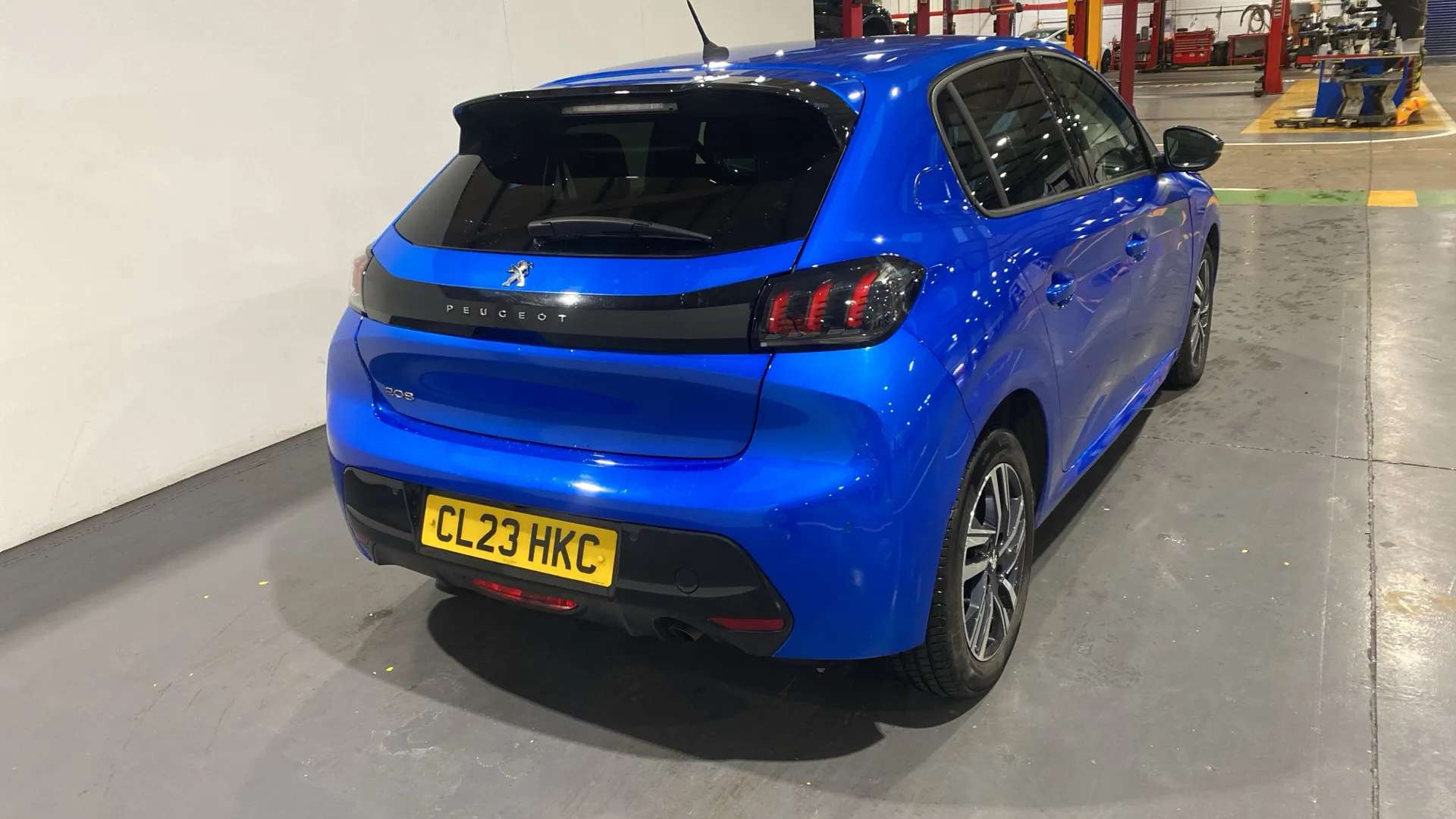 A 2023 PEUGEOT 208 1.2 PureTech 100 Allure Premium + EAT8 A 2023 PEUGEOT 208 1.2 PureTech 100 Allure Premium + EAT8