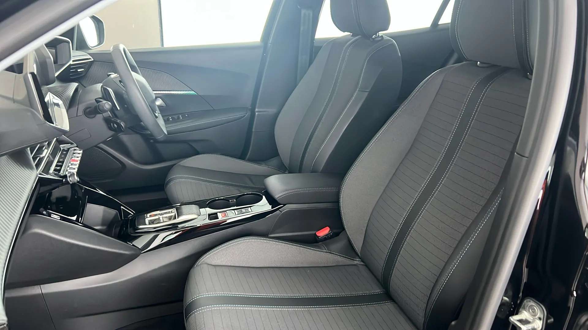 2022 PEUGEOT 2008 2022 PEUGEOT 2008