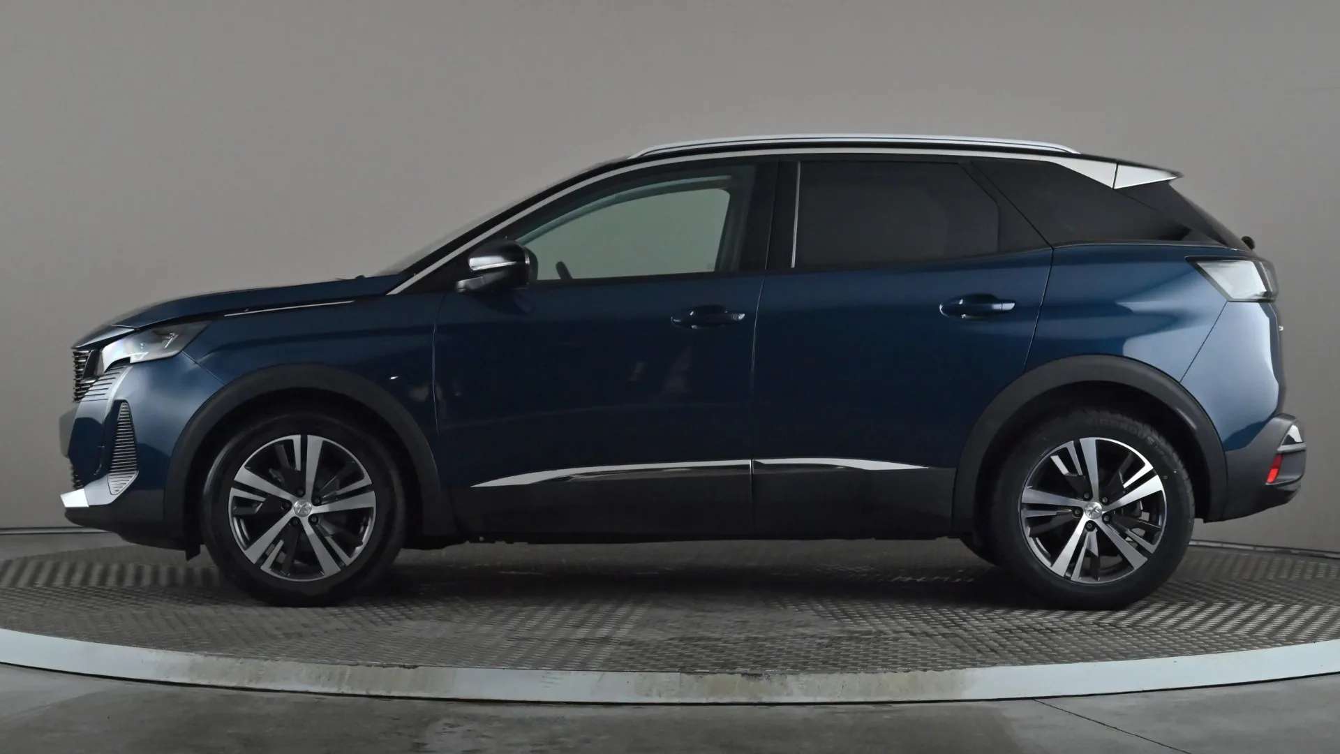 A 2022 PEUGEOT 3008 1.5 BlueHDi Allure Premium+ EAT8 A 2022 PEUGEOT 3008 1.5 BlueHDi Allure Premium+ EAT8