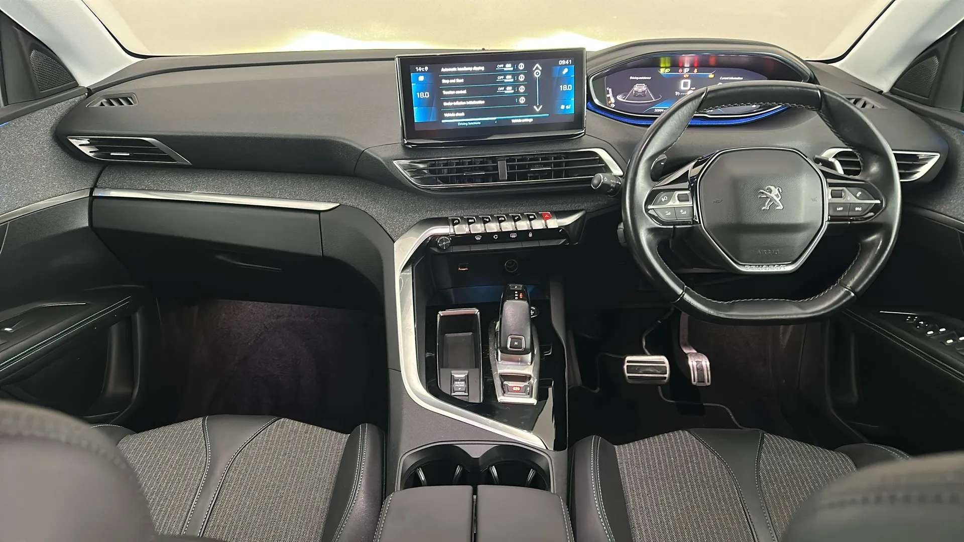 2022 PEUGEOT 3008 2022 PEUGEOT 3008