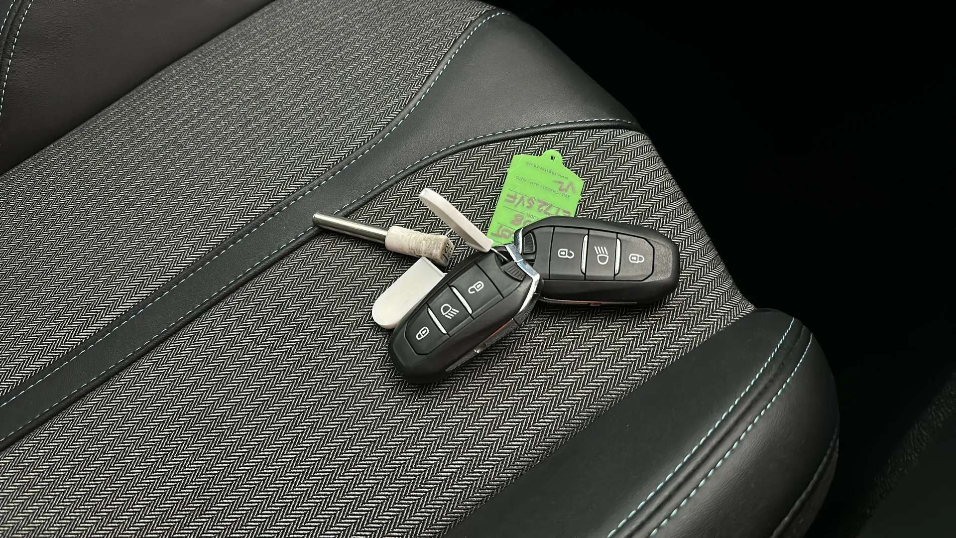 2022 PEUGEOT 3008 2022 PEUGEOT 3008