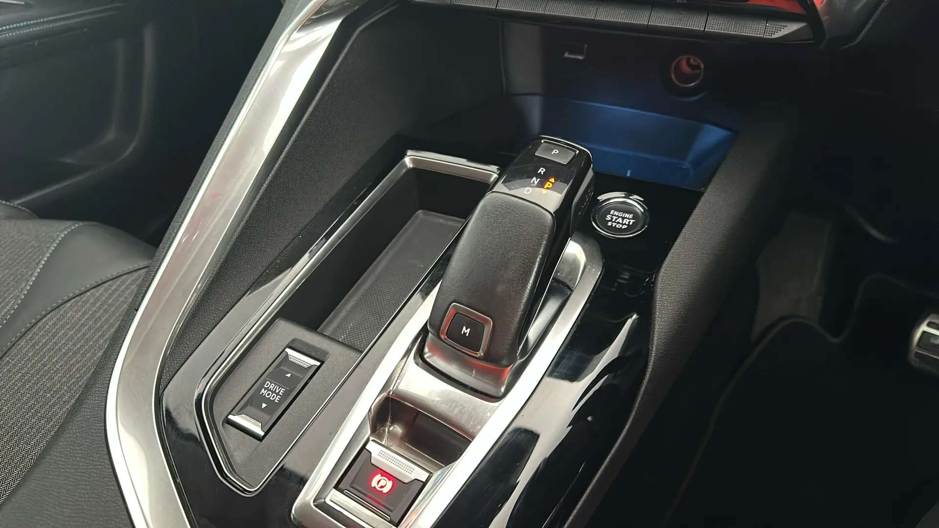 2022 PEUGEOT 3008 2022 PEUGEOT 3008