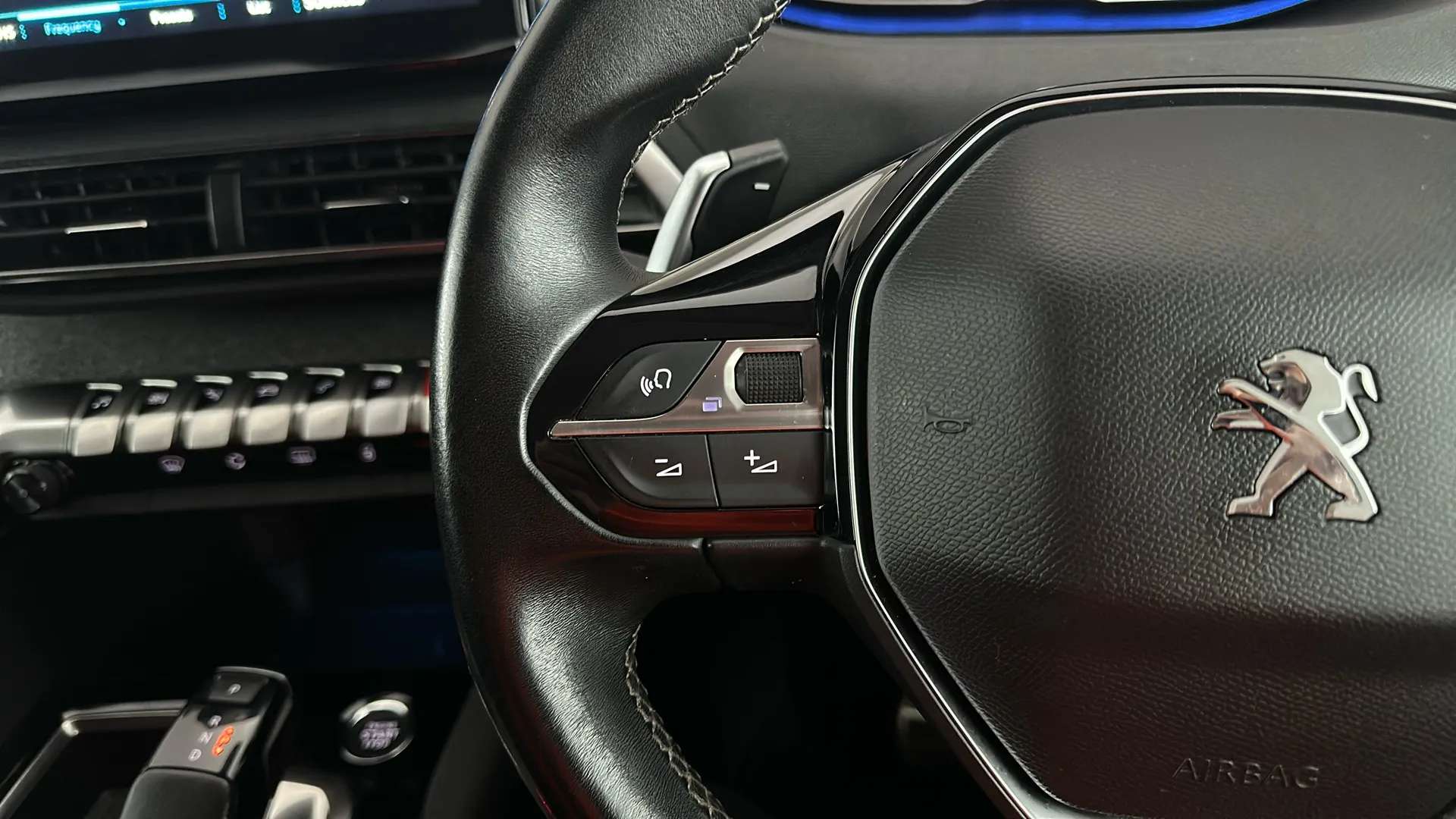 2022 PEUGEOT 3008 2022 PEUGEOT 3008