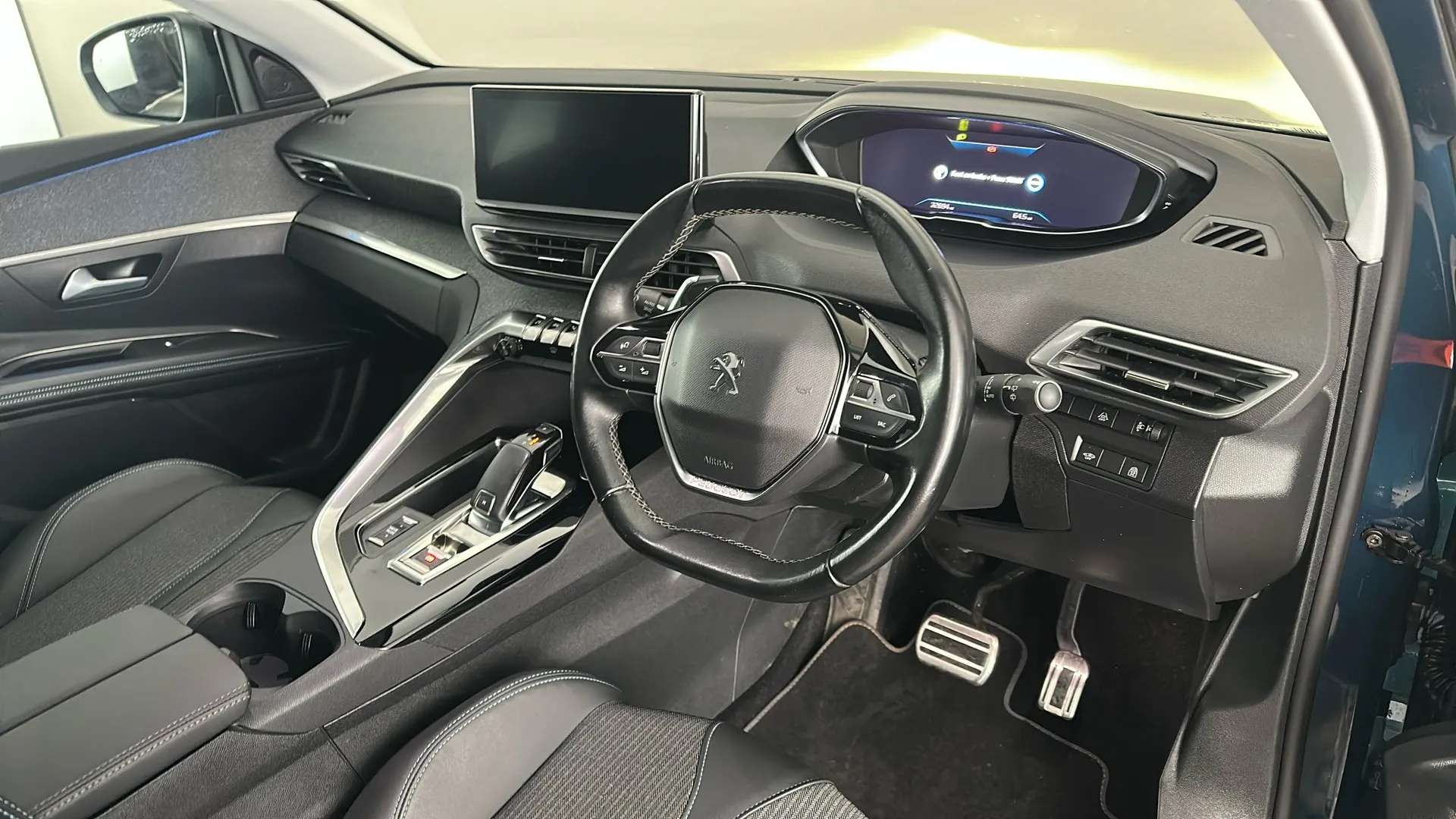 2022 PEUGEOT 3008 2022 PEUGEOT 3008